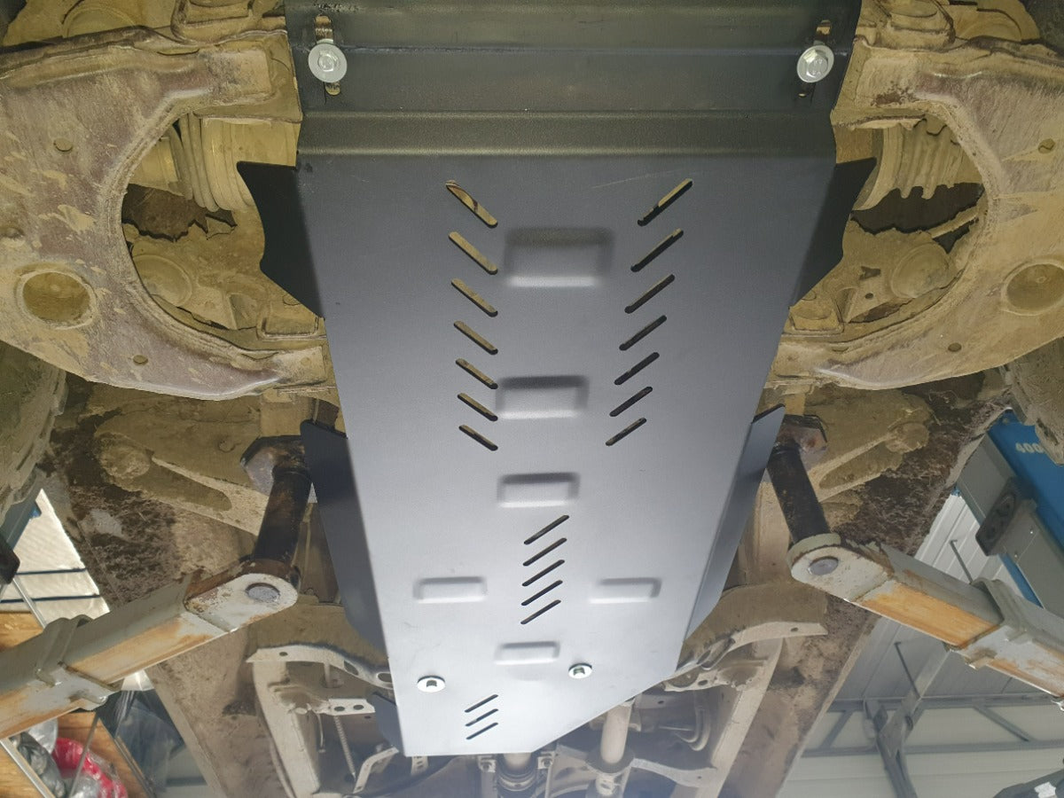 Scut cutie de viteza si radiator Toyota Hilux 2000-2004