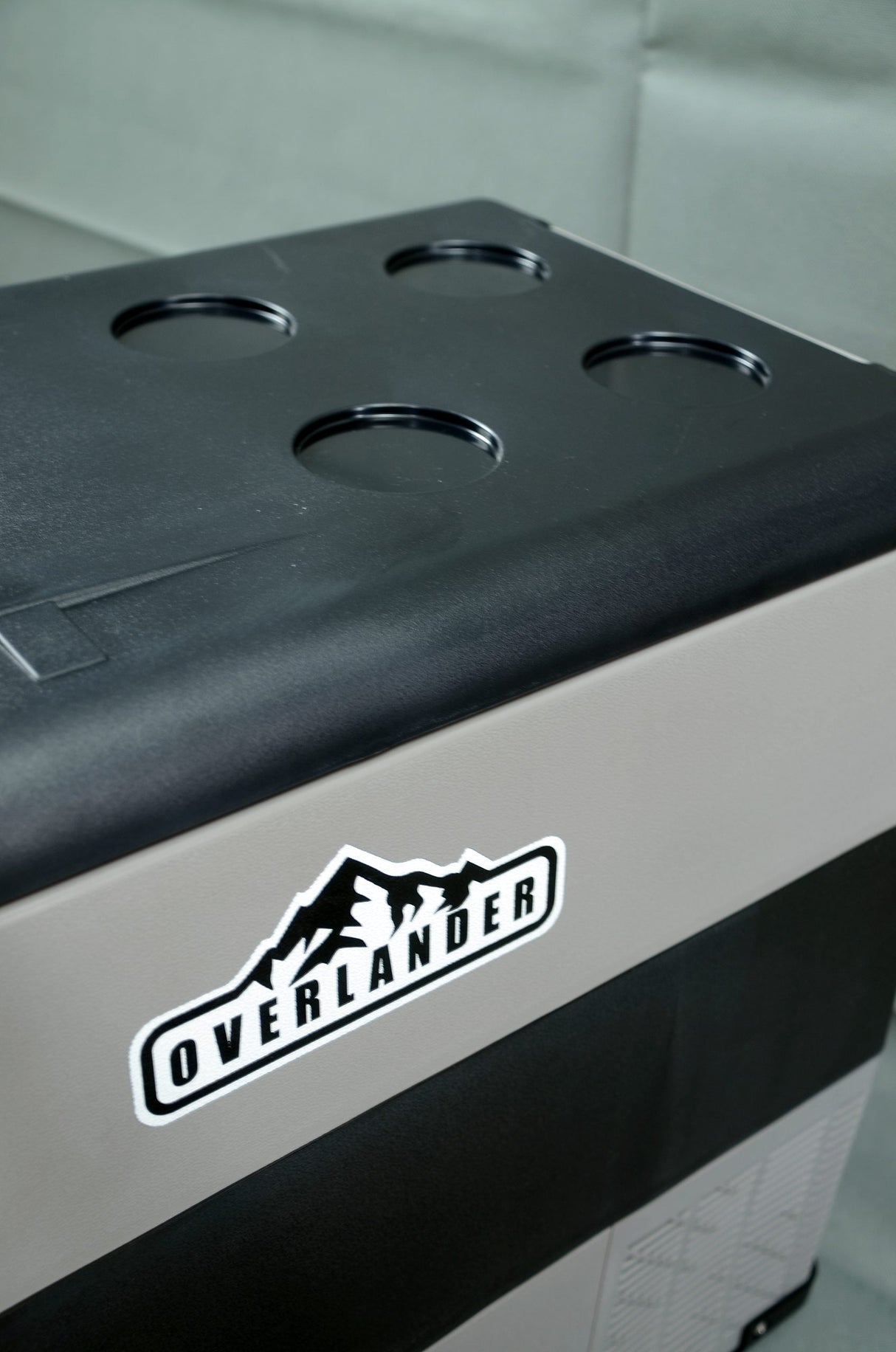 Frigider auto Overlander pentru camping 55l