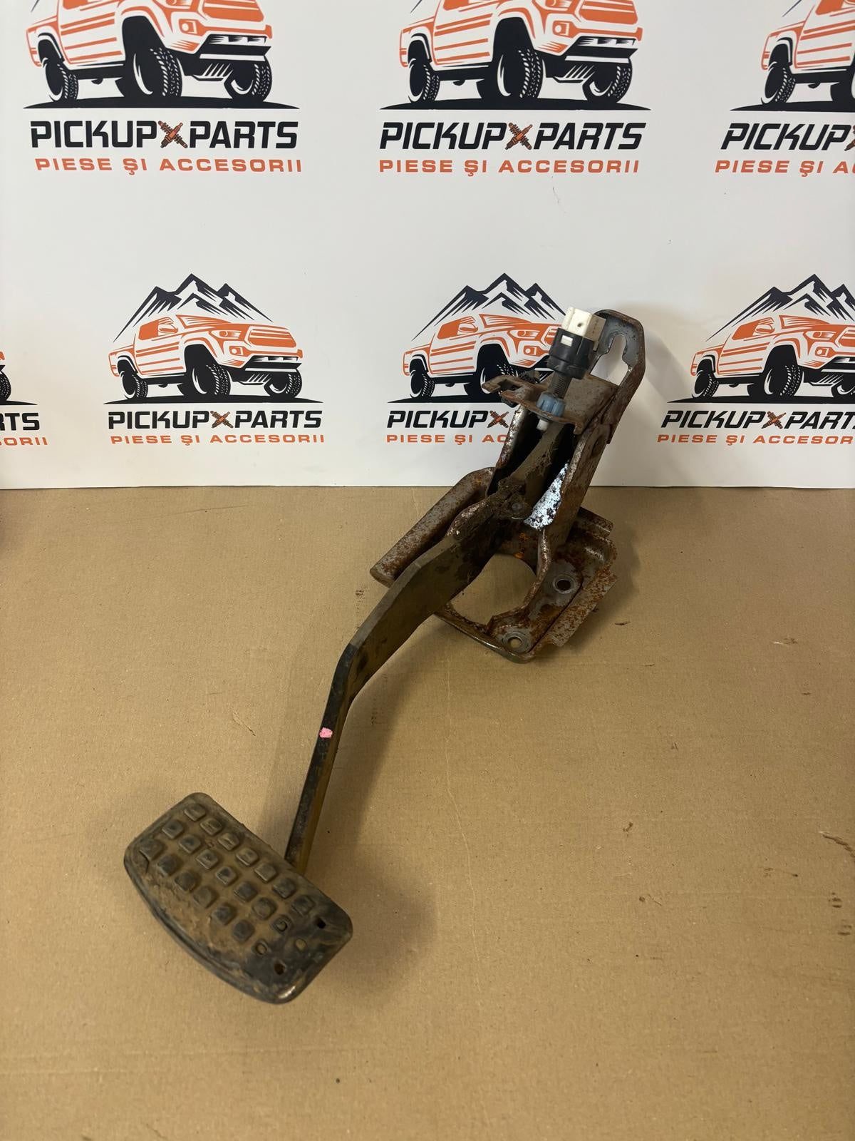 PEDALA FRANA MITSUBISHI L200 2006, 2007, 2008, 2009, 2010, 2011, 2012, 2013, 2014
