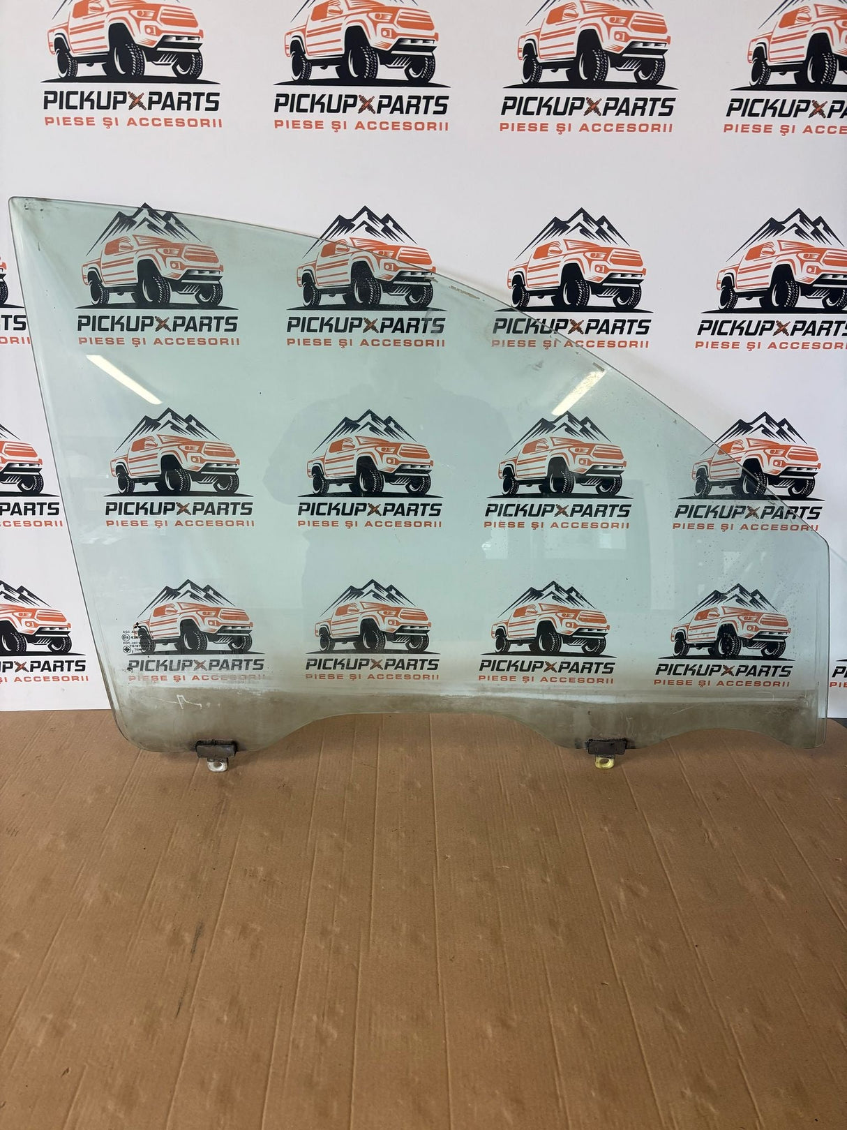 GEAM USA FATA STANGA/DREAPTA MITSUBISHI L200 2006, 2007, 2008, 2009, 2010, 2011, 2012, 2013, 2014