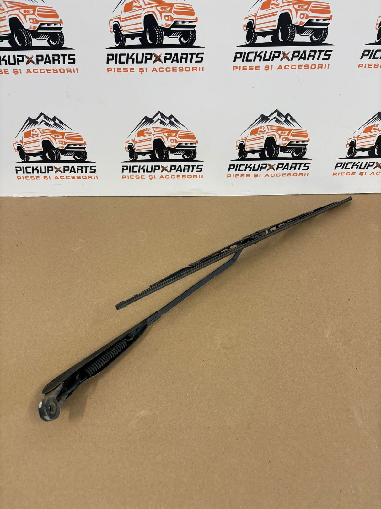 STERGATOR PARBRIZ NISSAN NAVARA D22 2001, 2002, 2003, 2004, 2005, 2006, 2007, 2008, 2009, 2010, 2011