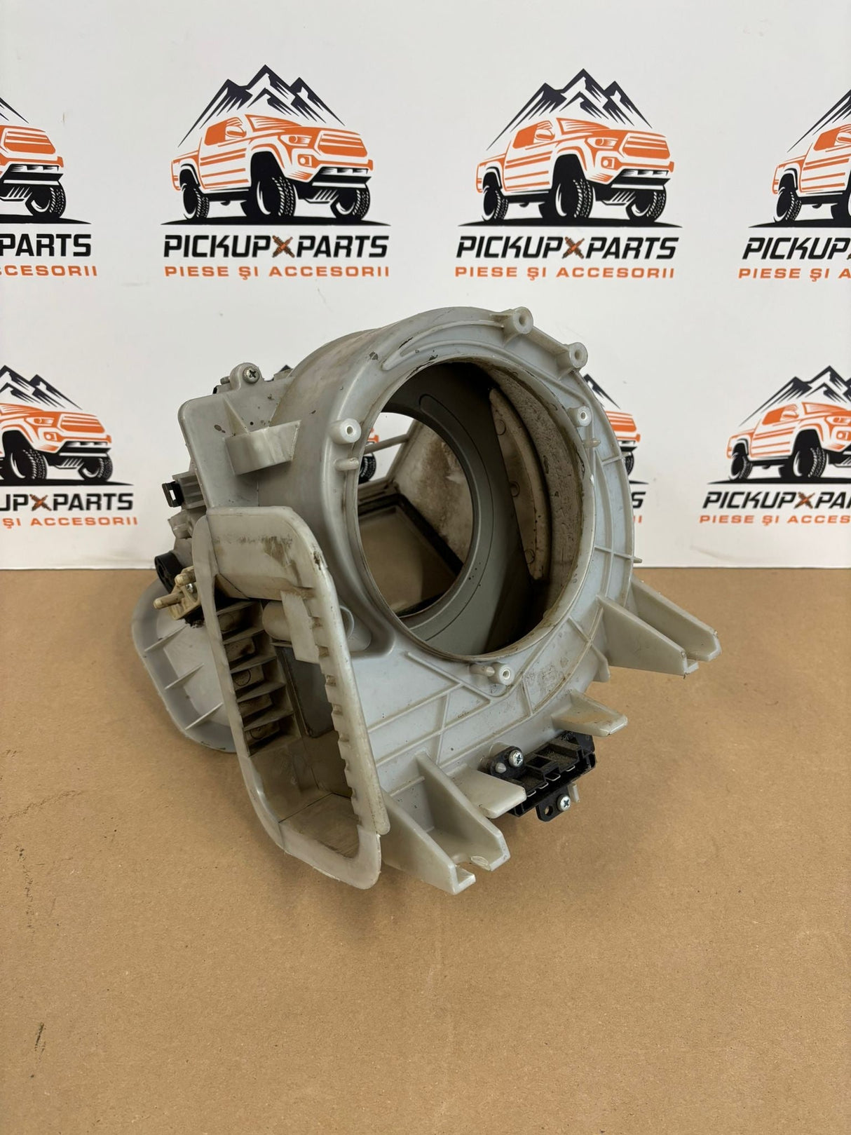 CARCASA MOTORAS HABITACLU NISSAN NAVARA D22 2001, 2002, 2003, 2004, 2005, 2006, 2007, 2008, 2009, 2010, 2011