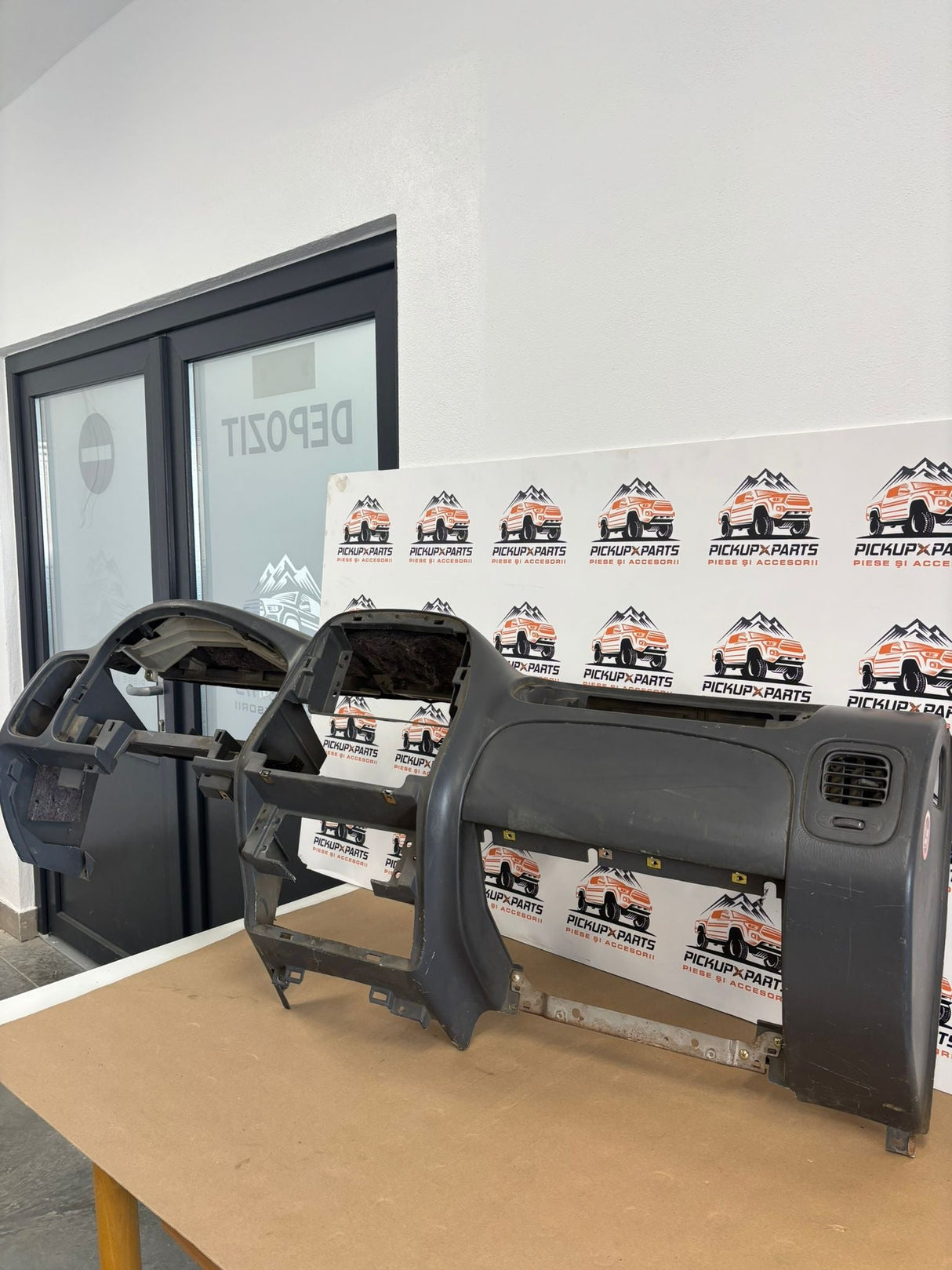 BORD NISSAN NAVARA D22 2001, 2002, 2003, 2004, 2005, 2006, 2007, 2008, 2009, 2010, 2011