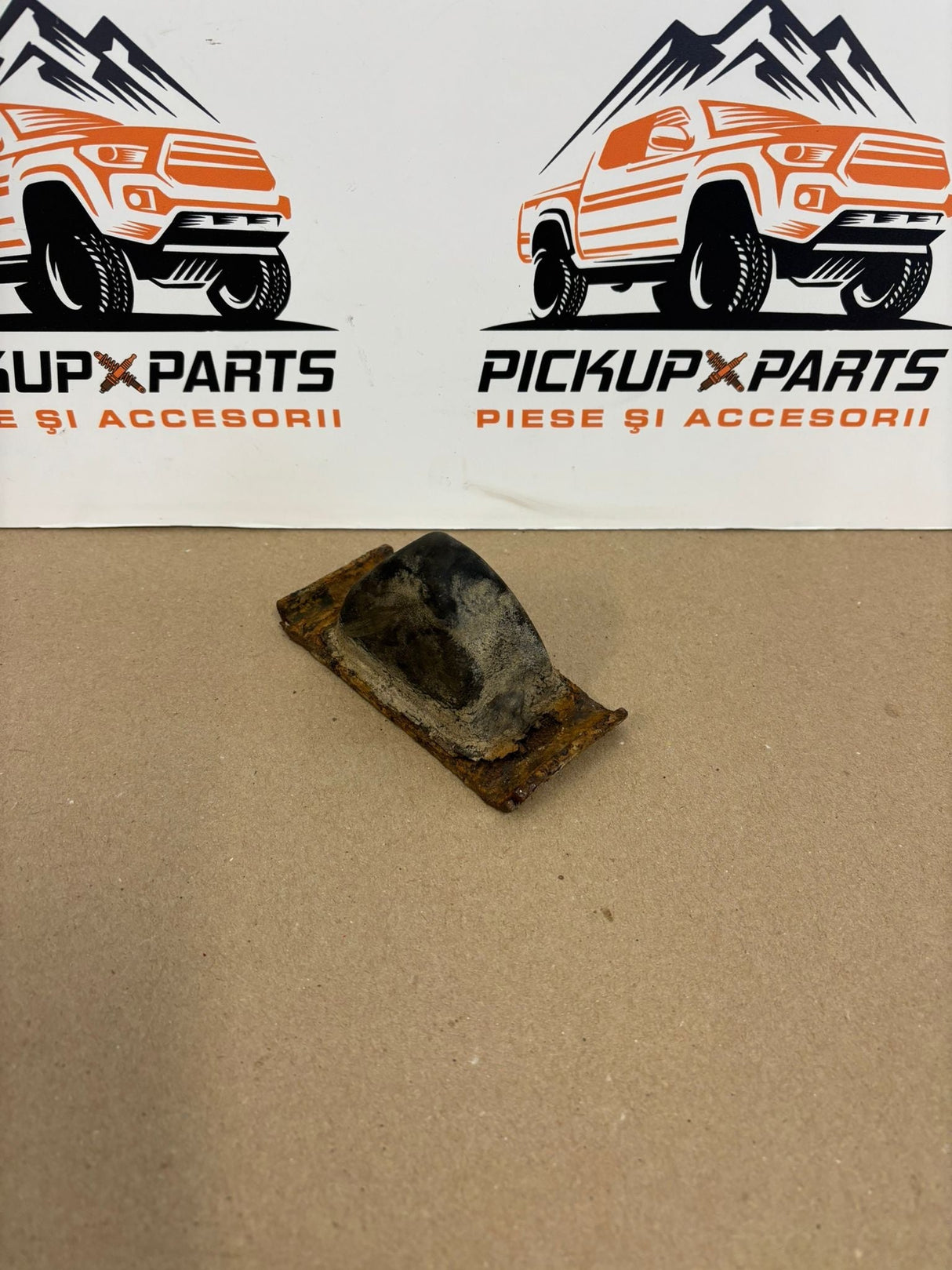 TAMPON PUNTE SPATE NISSAN NAVARA D40 2005, 2006, 2007, 2008, 2009, 2010, 2011, 2012, 2013, 2014, 2015