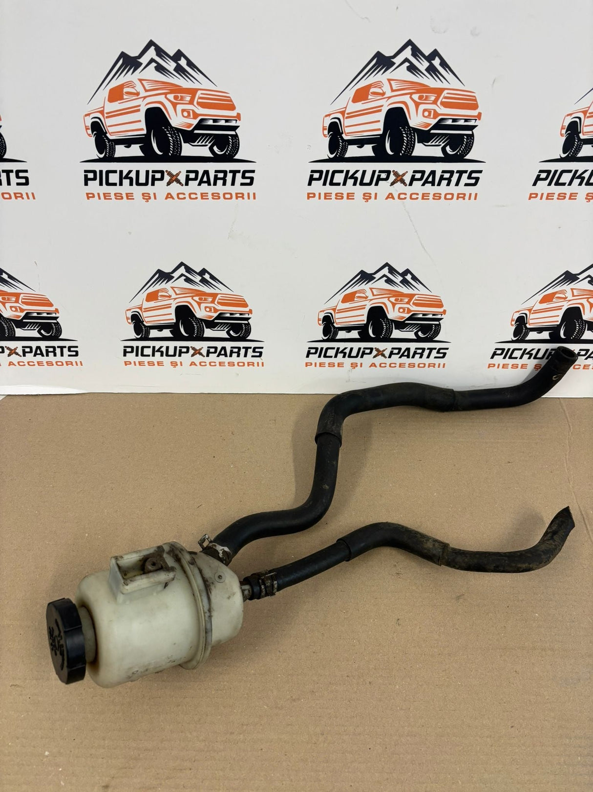 VAS REZERVOR LICHID SERVO NISSAN NAVARA D40 2005, 2006, 2007, 2008, 2009, 2010, 2011, 2012, 2013, 2014, 2015