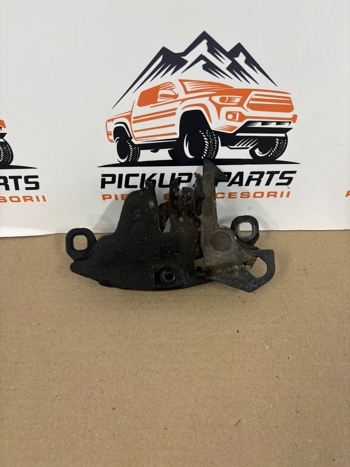 INCHIZATOR CAPOTA NISSAN NAVARA D40 2005, 2006, 2007, 2008, 2009, 2010, 2011, 2012, 2013, 2014, 2015