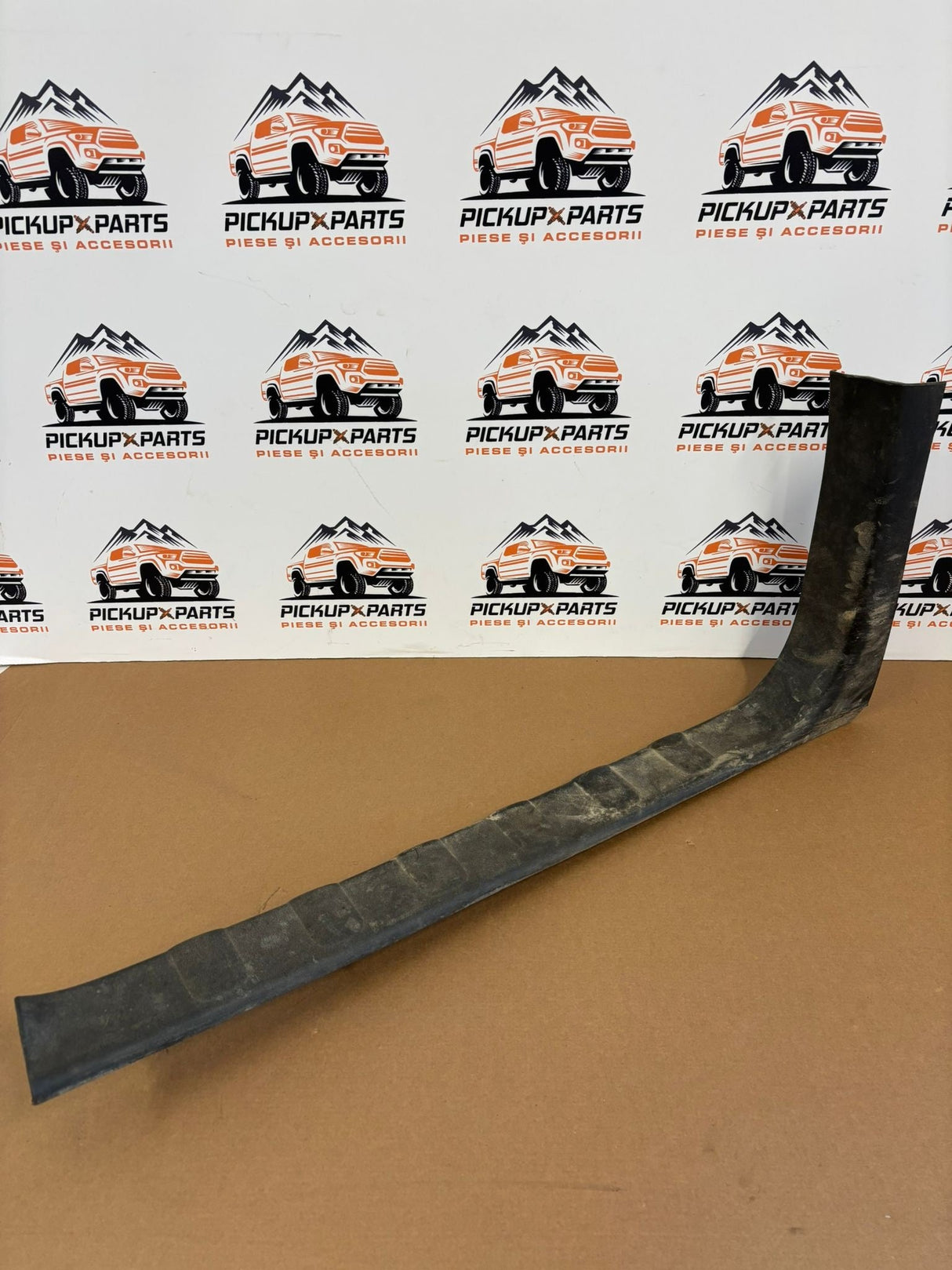 ORNAMENT PRAG FATA NISSAN NAVARA D40 2005, 2006, 2007, 2008, 2009, 2010, 2011, 2012, 2013, 2014, 2015