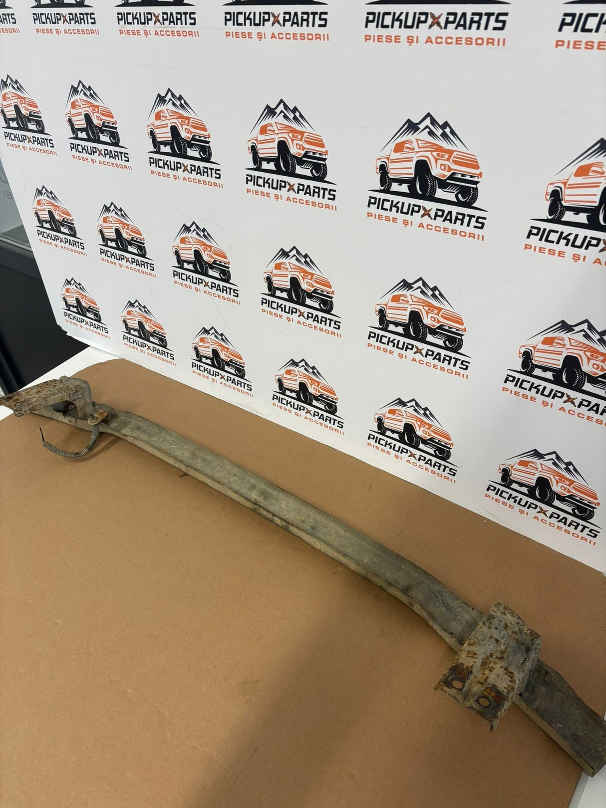 ARMATURA BARA FATA MITSUBISHI L200 1999, 2000, 2001, 2002, 2003, 2004, 2005, 2006