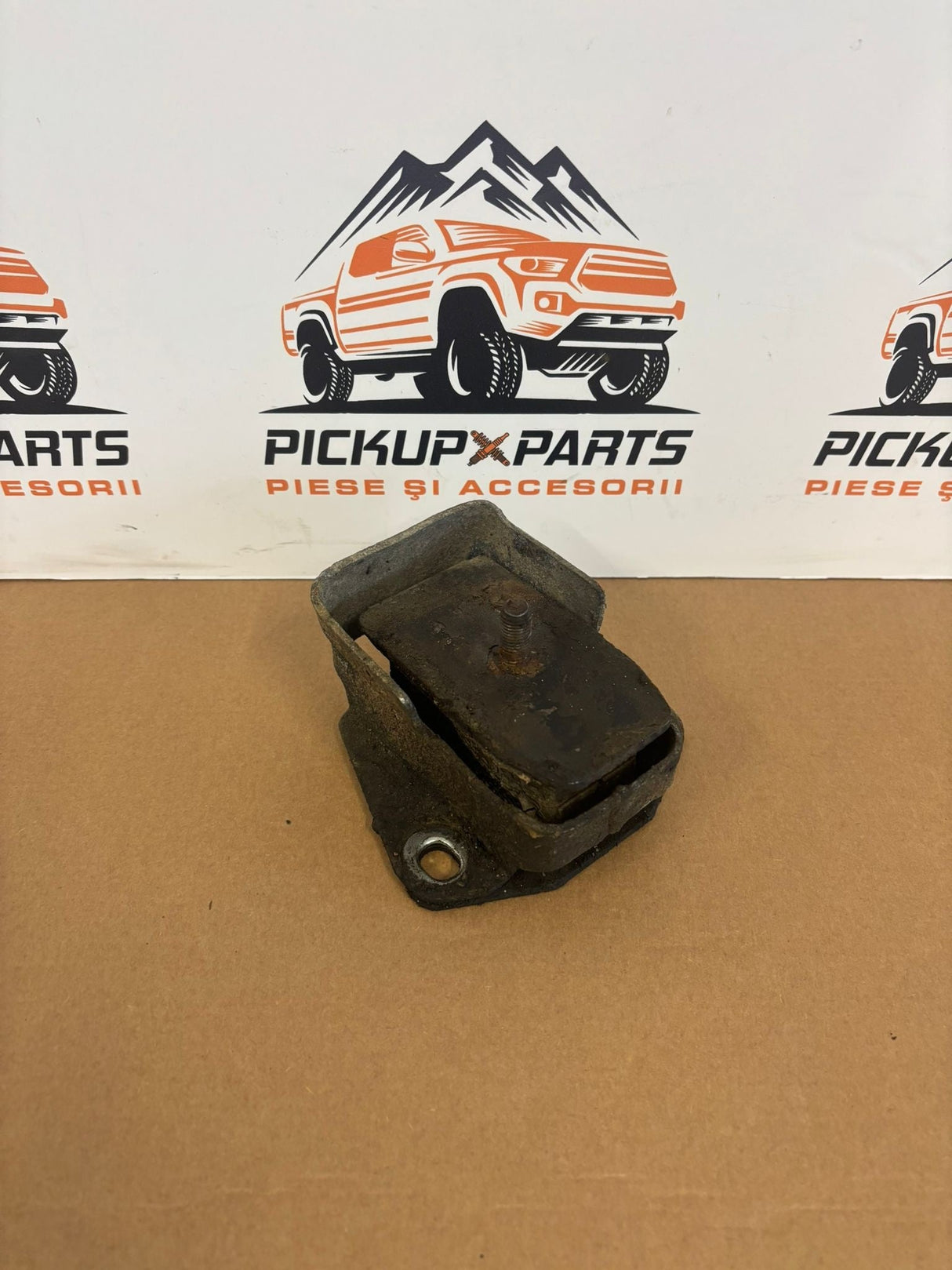 SUPORT MOTOR MITSUBISHI L200 1999, 2000, 2001, 2002, 2003, 2004, 2005, 2006