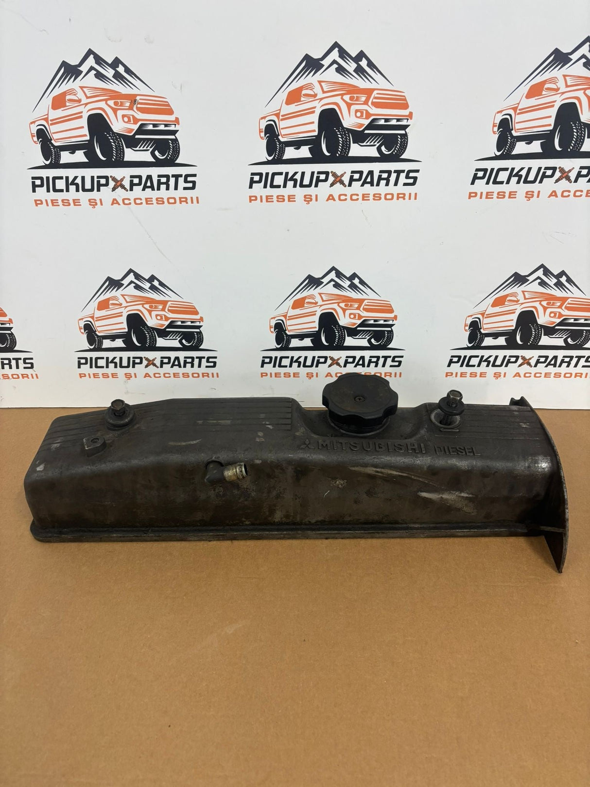 CAPAC CULBUTORI MITSUBISHI L200 1999, 2000, 2001, 2002, 2003, 2004, 2005, 2006