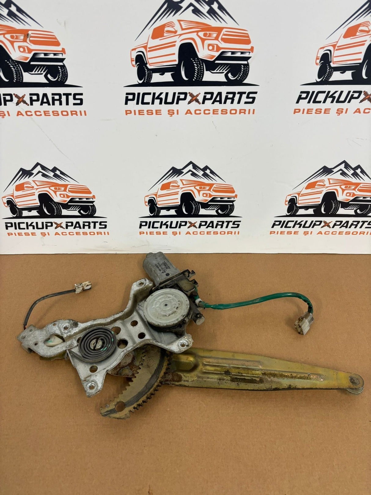 MACARA GEAM SPATE STANGA/DREAPTA MITSUBISHI L200 1999, 2000, 2001, 2002, 2003, 2004, 2005, 2006