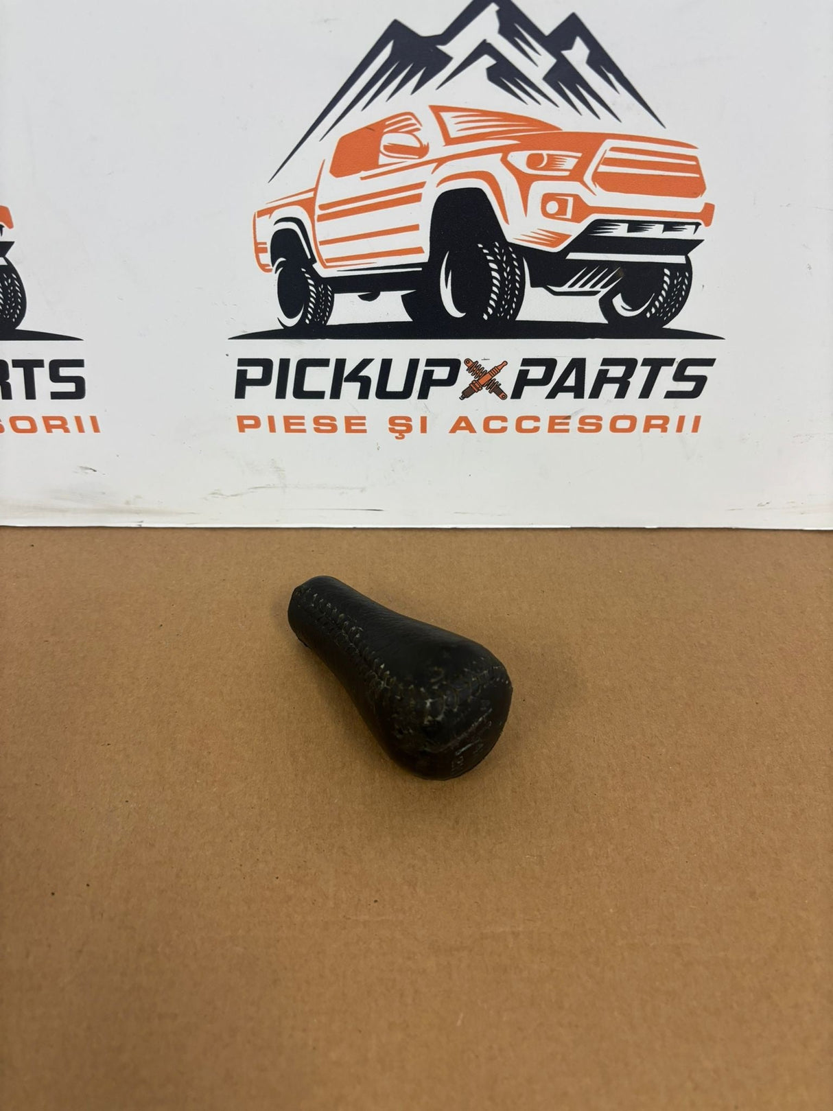 NUCA MANETA REDUCTOR MITSUBISHI L200 1999, 2000, 2001, 2002, 2003, 2004, 2005, 2006