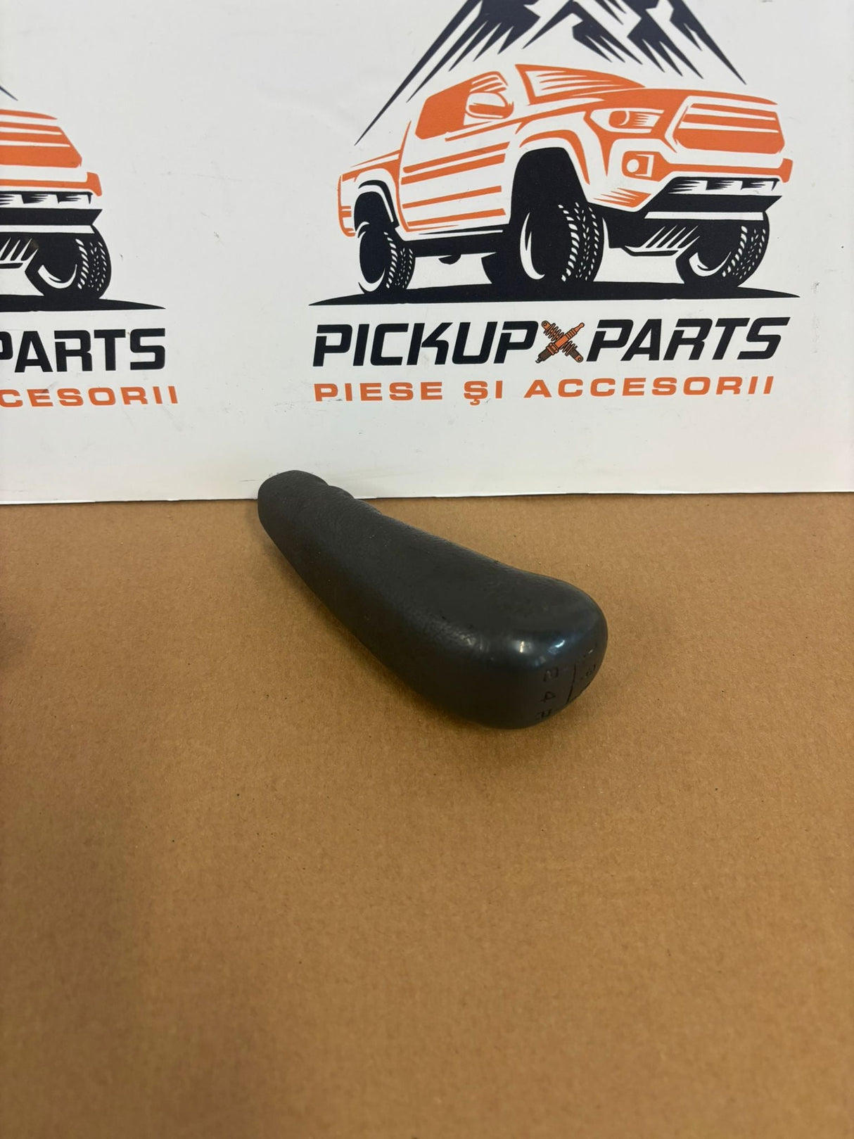 NUCA MANETA SCHIMBATOR MITSUBISHI L200 1999, 2000, 2001, 2002, 2003, 2004, 2005, 2006