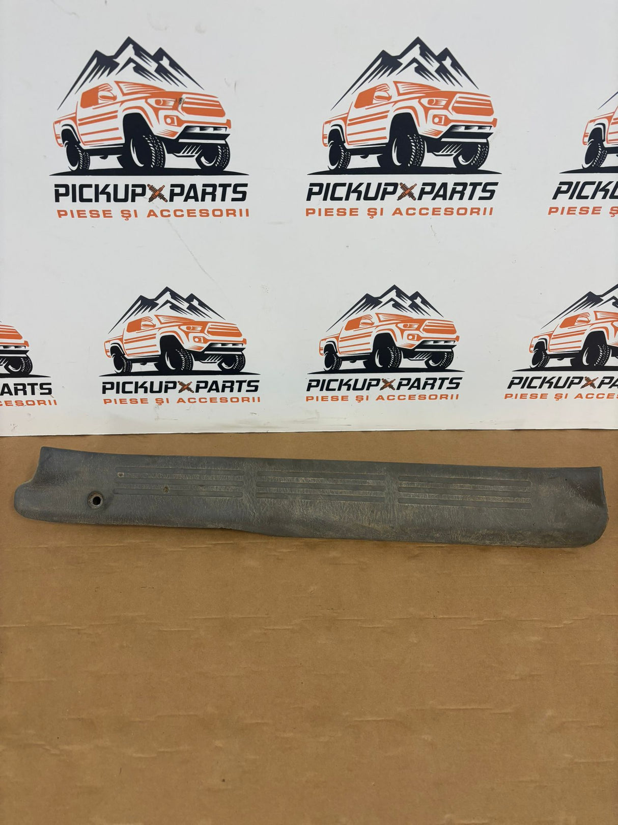 ORNAMENT PRAG FORD RANGER/MAZDA BT-50 2006, 2007, 2008, 2009, 2010, 2011, 2012