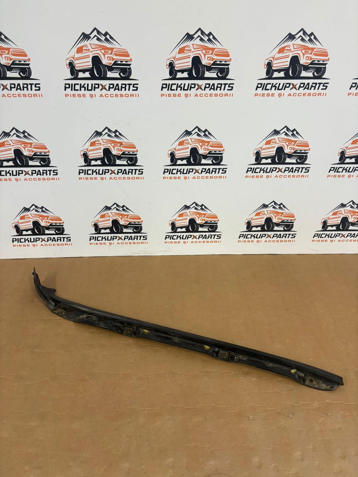 ORNAMENT PARBRIZ FORD RANGER/MAZDA BT-50 2006, 2007, 2008, 2009, 2010, 2011, 2012