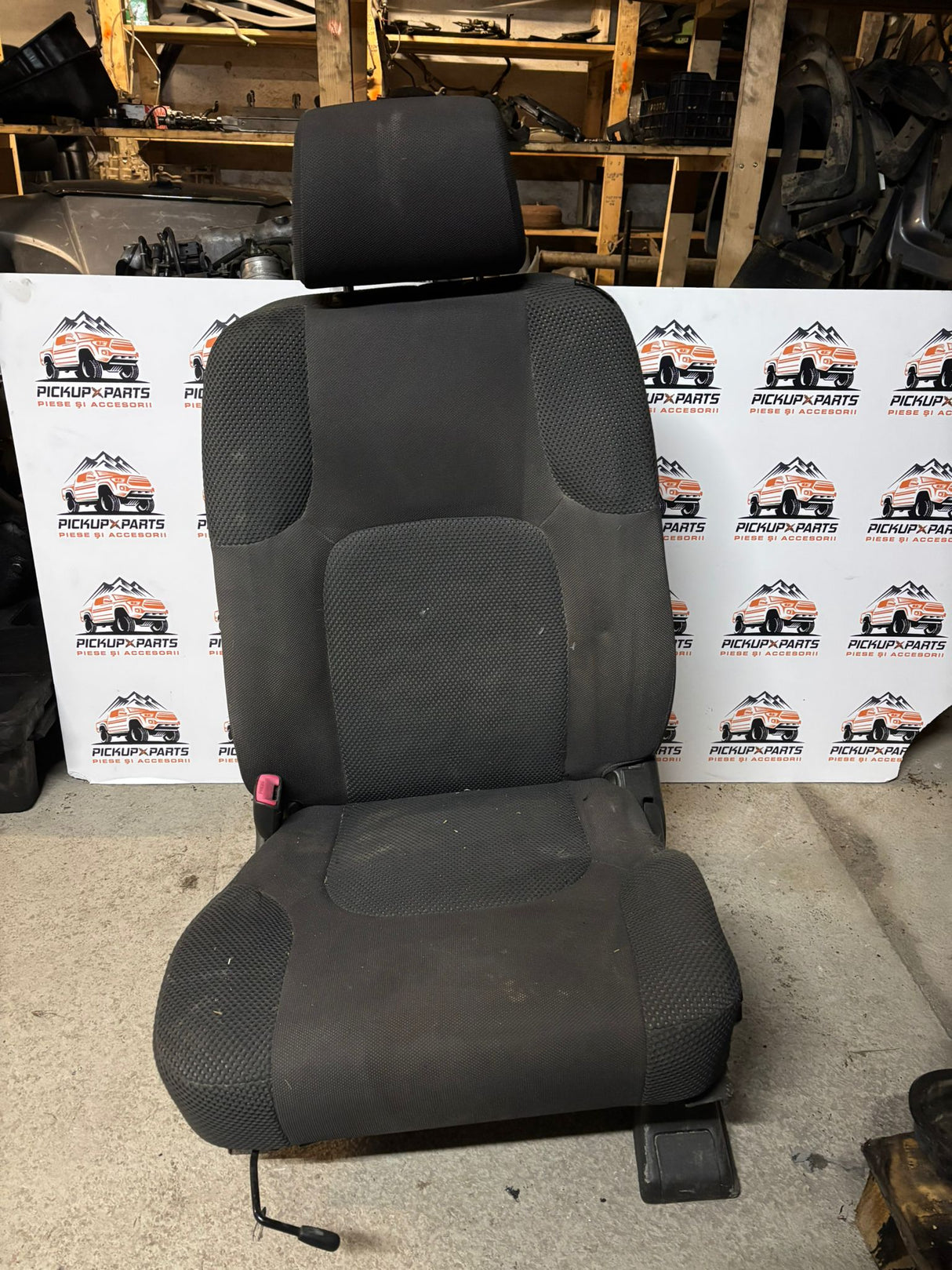 SCAUN FATA TEXTIL NISSAN NAVARA D40 2005, 2006, 2007, 2008, 2009, 2010, 2011, 2012, 2013, 2014, 2015