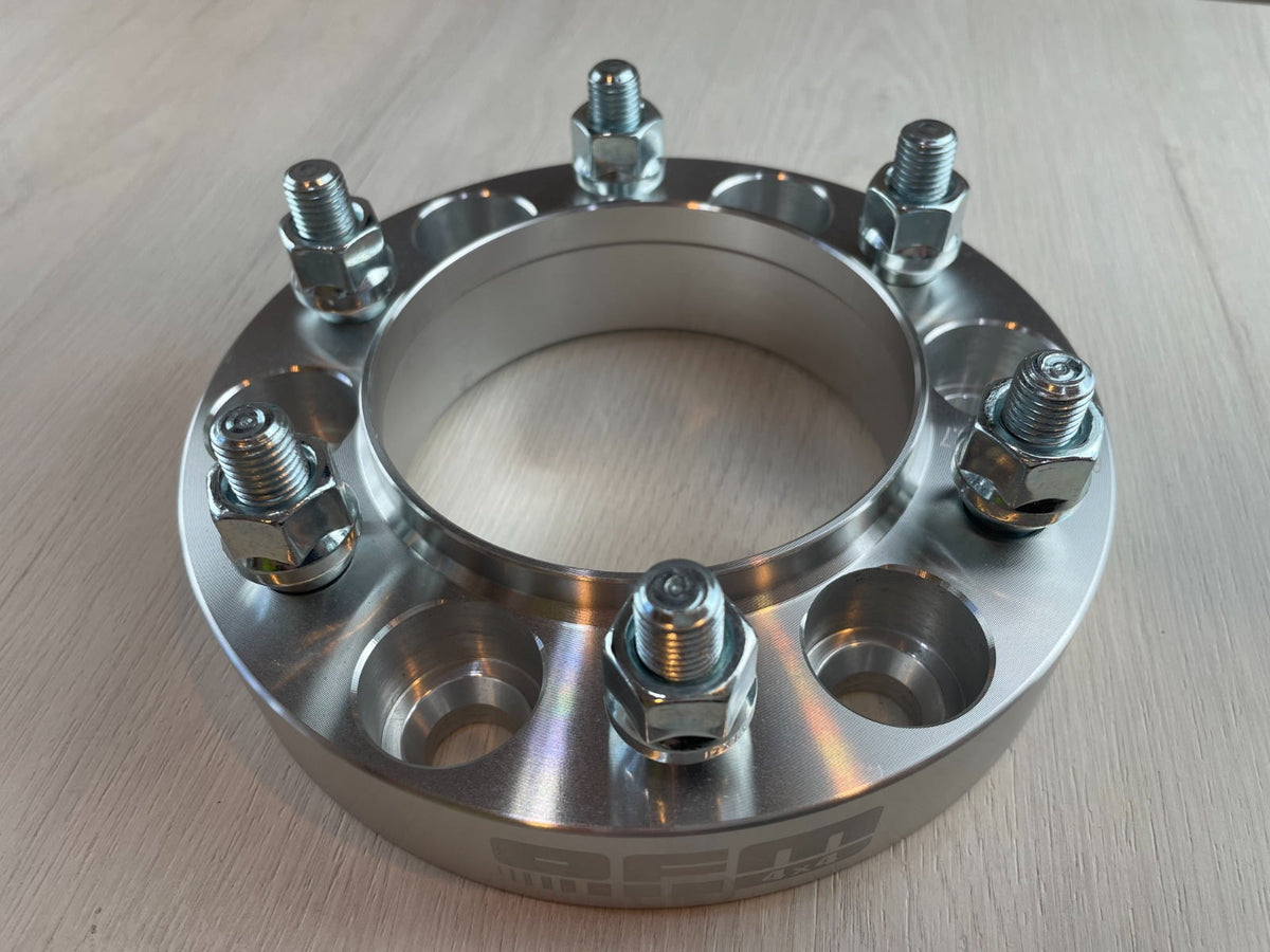 OFM114 Flanse distantiere 30mm 6x139.7 M12x1,5mm CB 106,1 cu inel de centrare