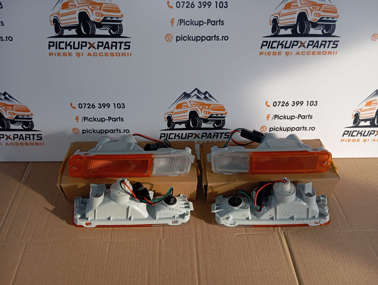 SEMNALIZARE CU SOCLU MITSUBISHI L200 1999, 2000, 2001 ,2002, 2003, 2004, 2005, 2006