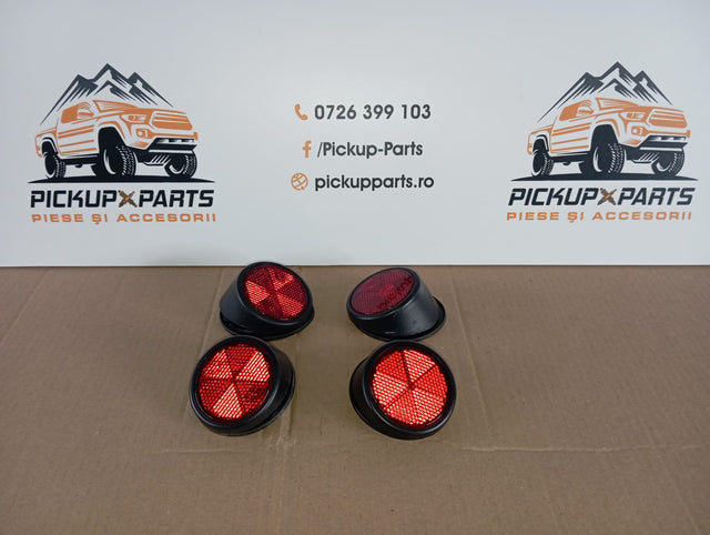 Catadioptru , Stanga/Dreapta , Mitsubishi L200 2002,2003,2004,2005,2006 pentru pickup 4x4
