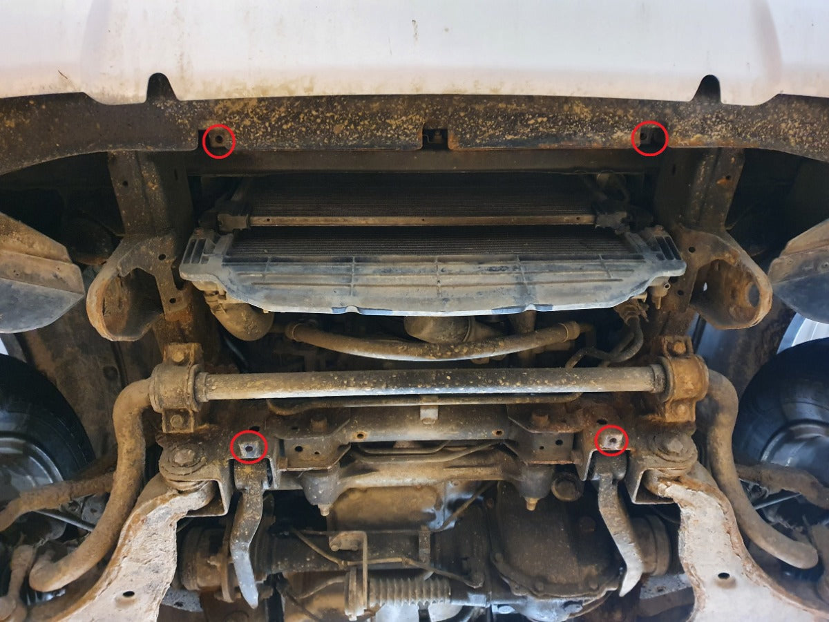 Scut motor metalic Mitsubishi L200 2015->