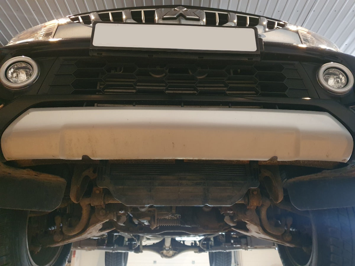 Scut radiator Mitsubishi L200 2015->