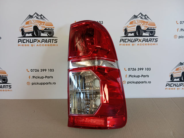 Stop , Stanga/Dreapta  , Toyota Hilux 2012,2013,2014,2015 pentru pickup 4x4