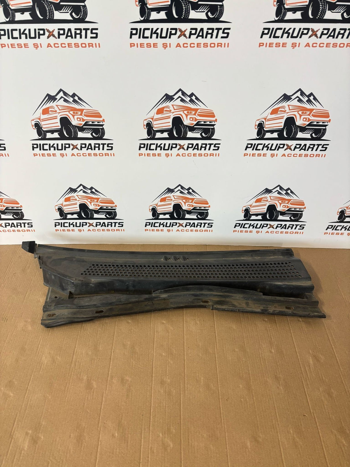 GRILA STERGATOR PARBRIZ DREAPTA MITSUBISHI L200 2006, 2007, 2008, 2009, 2010, 2011, 2012, 2013, 2014