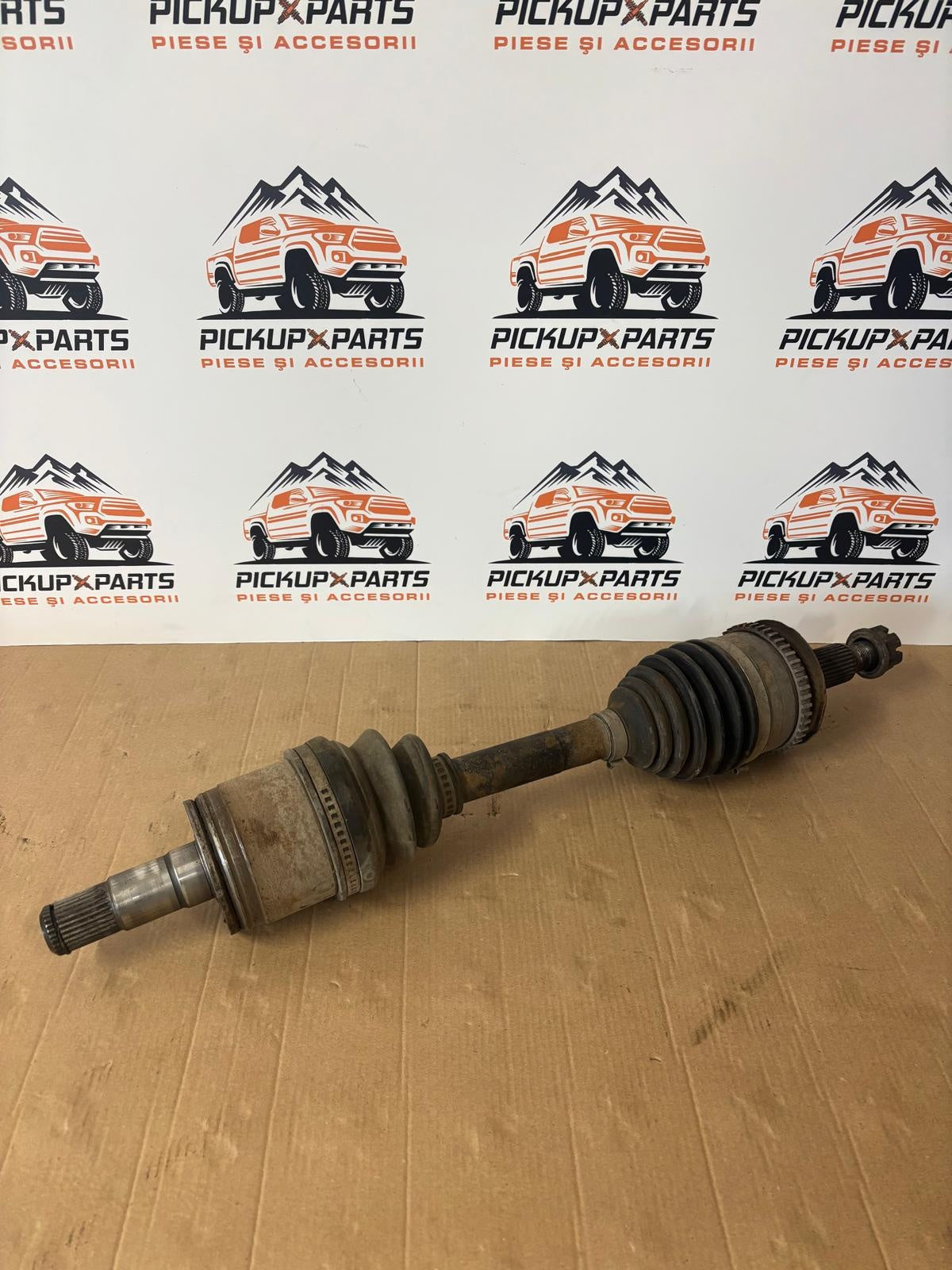 PLANETARA DREAPTA MITSUBISHI L200 2006, 2007, 2008, 2009, 2010, 2011, 2012, 2013, 2014