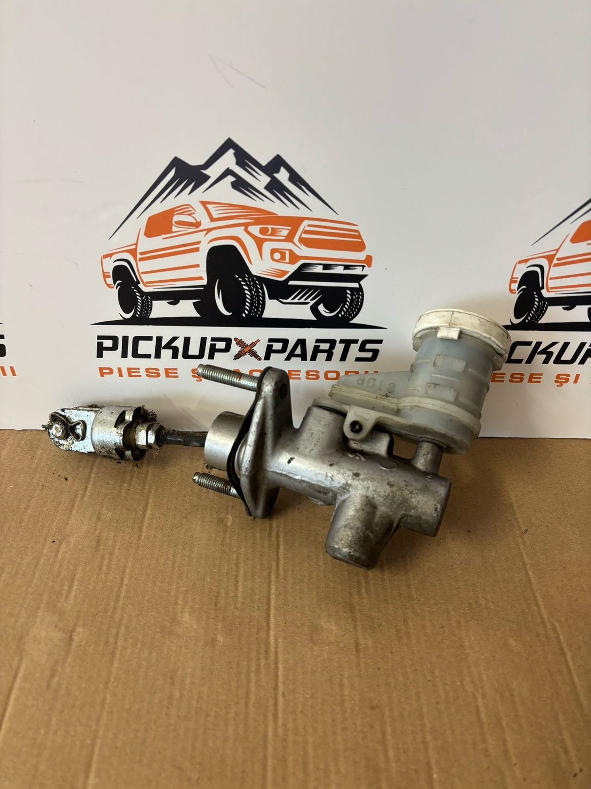 POMPA FRANA MITSUBISHI L200 2006, 2007, 2008, 2009, 2010, 2011, 2012, 2013, 2014