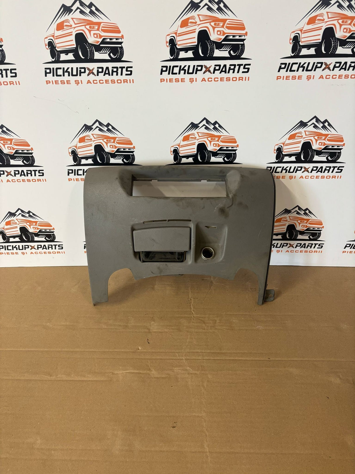 CONSOLA INFERIOARA BORD MITSUBISHI L200 2006, 2007, 2008, 2009, 2010, 2011, 2012, 2013, 2014