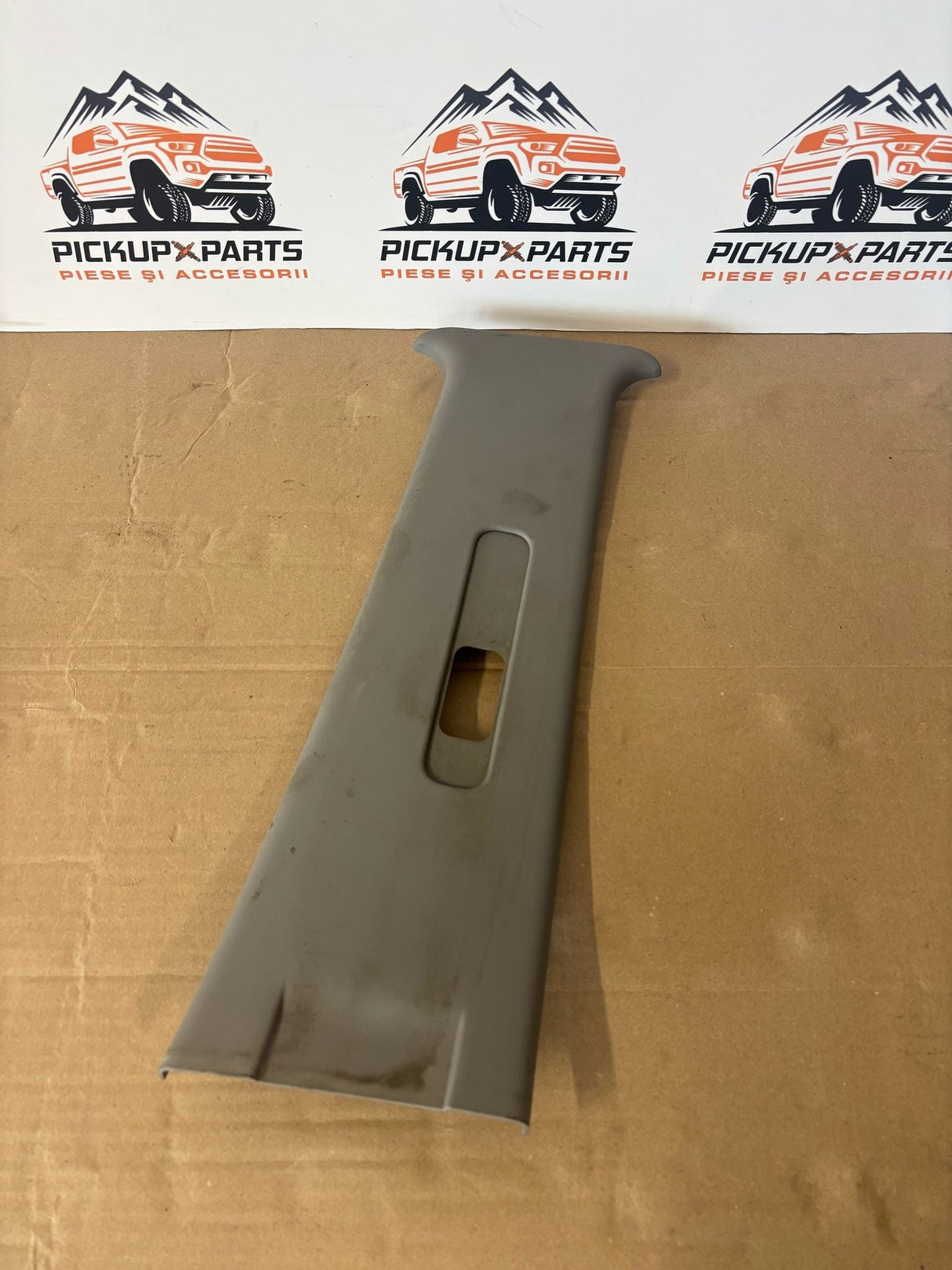 ORNAMENT INTERIOR STALP SUPERIOR MITSUBISHI L200 2006, 2007, 2008, 2009, 2010, 2011, 2012, 2013, 2014