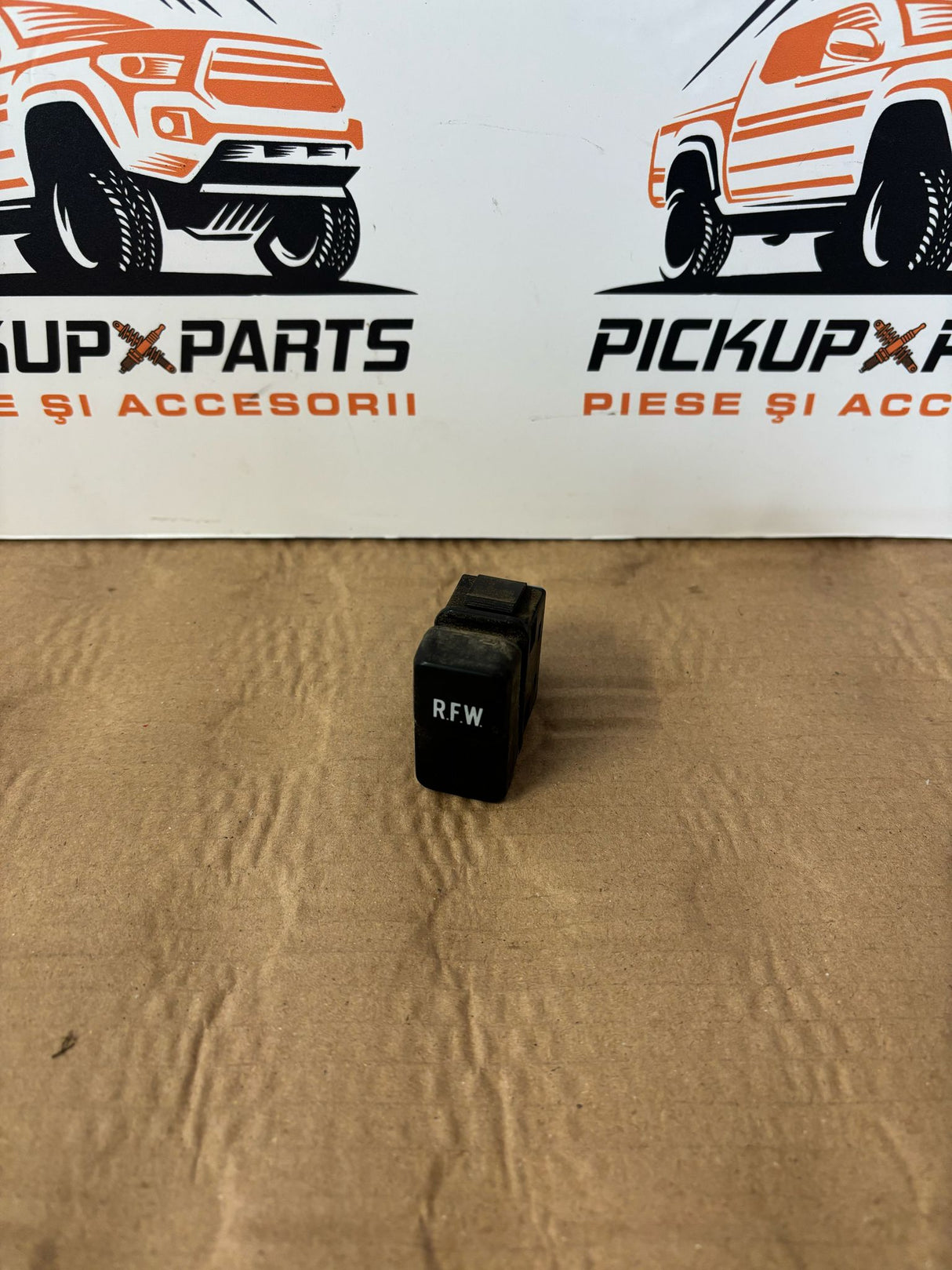 BUTON COMANDA DIFERENTIAL BLOCABIL FORD RANGER/MAZDA B2500 1999, 2000, 2001, 2002, 2003, 2004, 2005, 2006