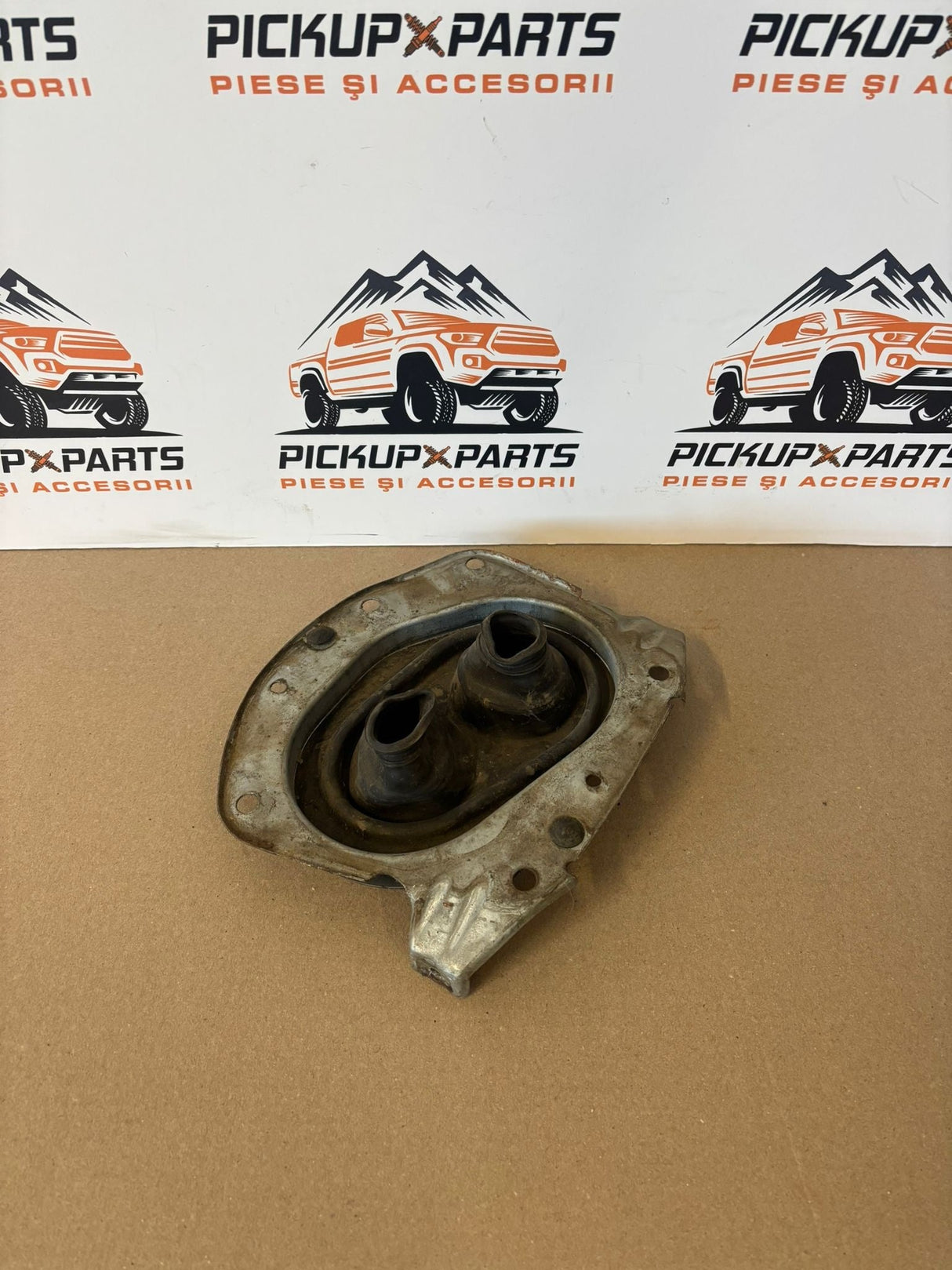 FLANSA SCHIMBATOR VITEZE FORD RANGER/MAZDA B2500 1999, 2000, 2001, 2002, 2003, 2004, 2005, 2006
