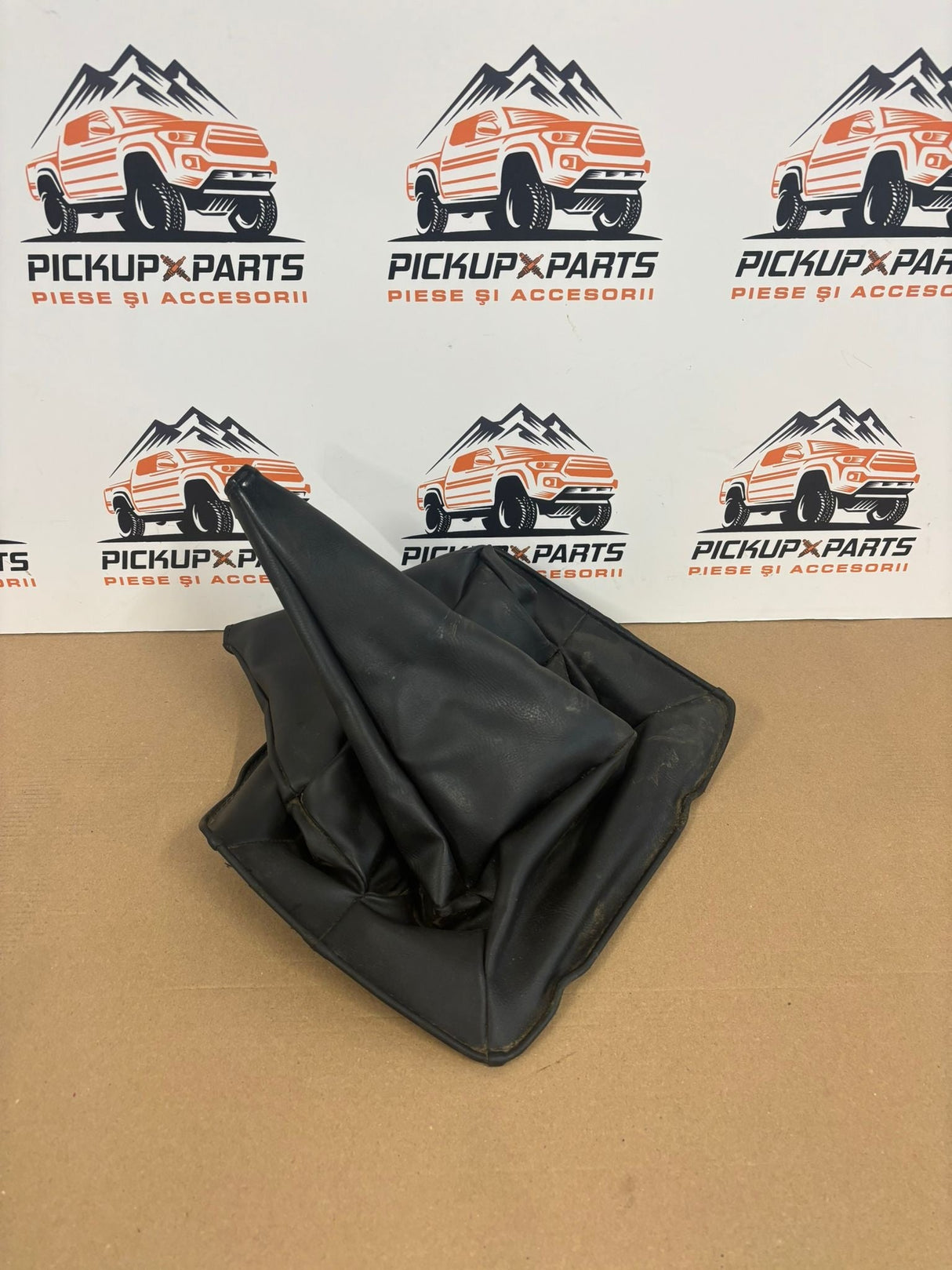 MANSETA SCHIMBATOR NISSAN NAVARA D22 2001, 2002, 2003, 2004, 2005, 2006, 2007, 2008, 2009, 2010, 2011