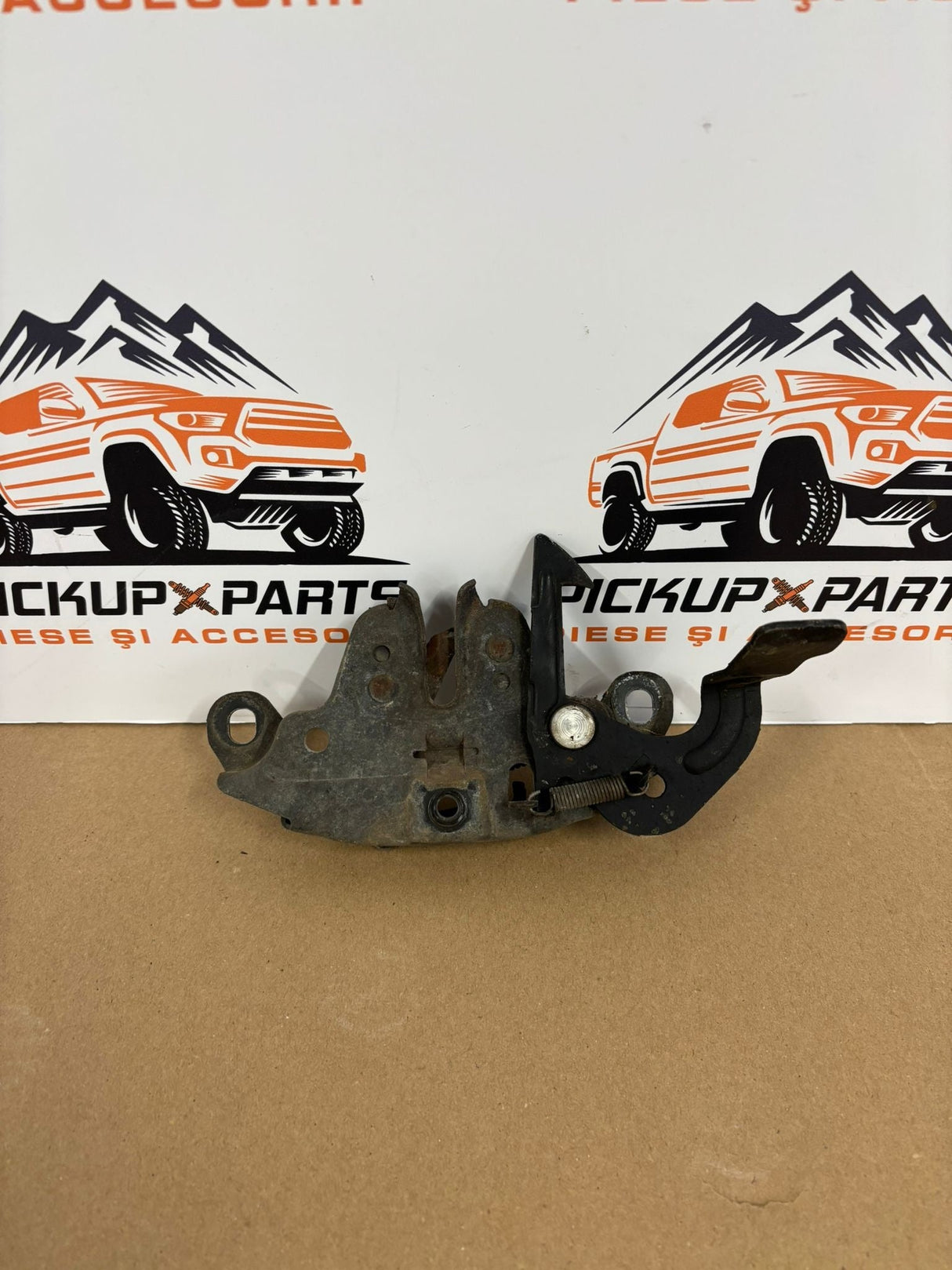 INCHIZATOR CAPOTA NISSAN NAVARA D22 2001, 2002, 2003, 2004, 2005, 2006, 2007, 2008, 2009, 2010, 2011