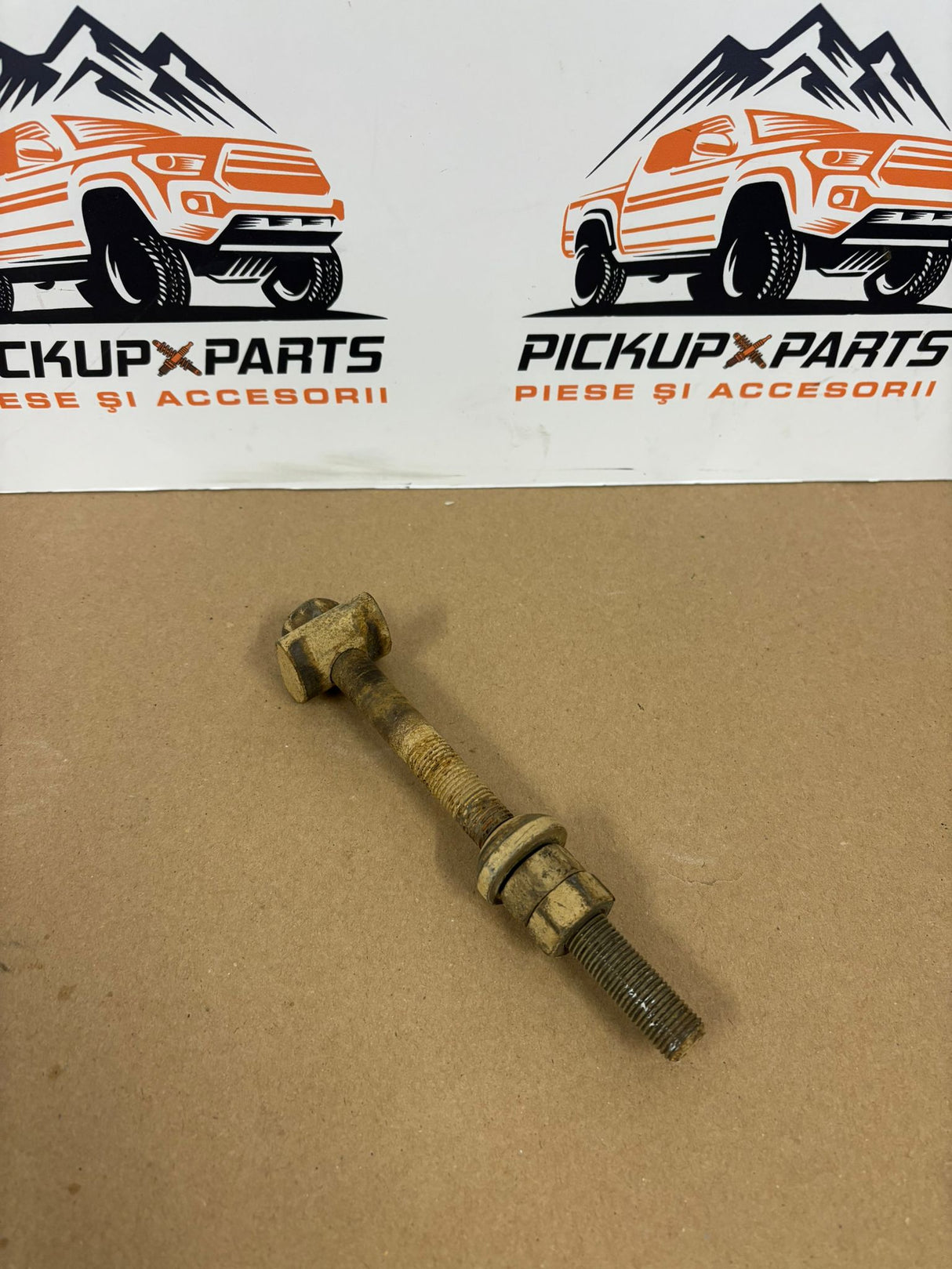 SURUB ARC TORSIUNE NISSAN NAVARA D22 2001, 2002, 2003, 2004, 2005, 2006, 2007, 2008, 2009, 2010, 2011