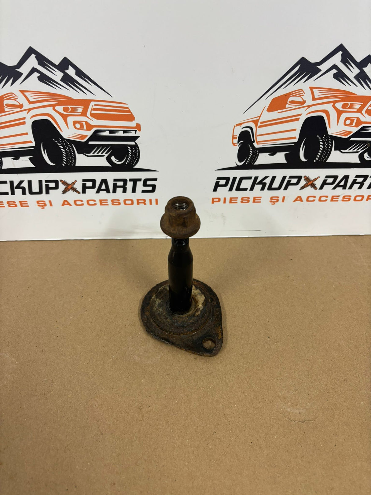 SURUB ARC SPATE NISSAN NAVARA D22 2001, 2002, 2003, 2004, 2005, 2006, 2007, 2008, 2009, 2010, 2011