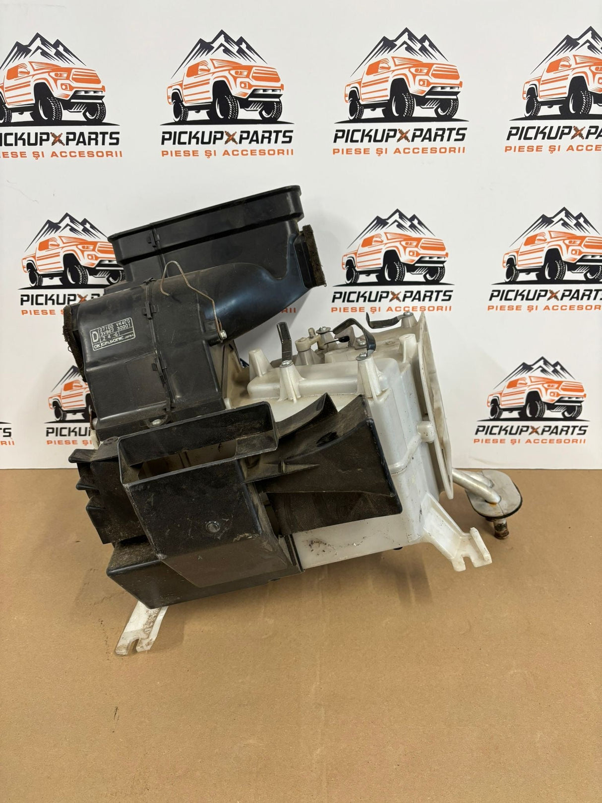 CARCASA CALORIFER HABITACLU NISSAN NAVARA D22 2001, 2002, 2003, 2004, 2005, 2006, 2007, 2008, 2009, 2010, 2011