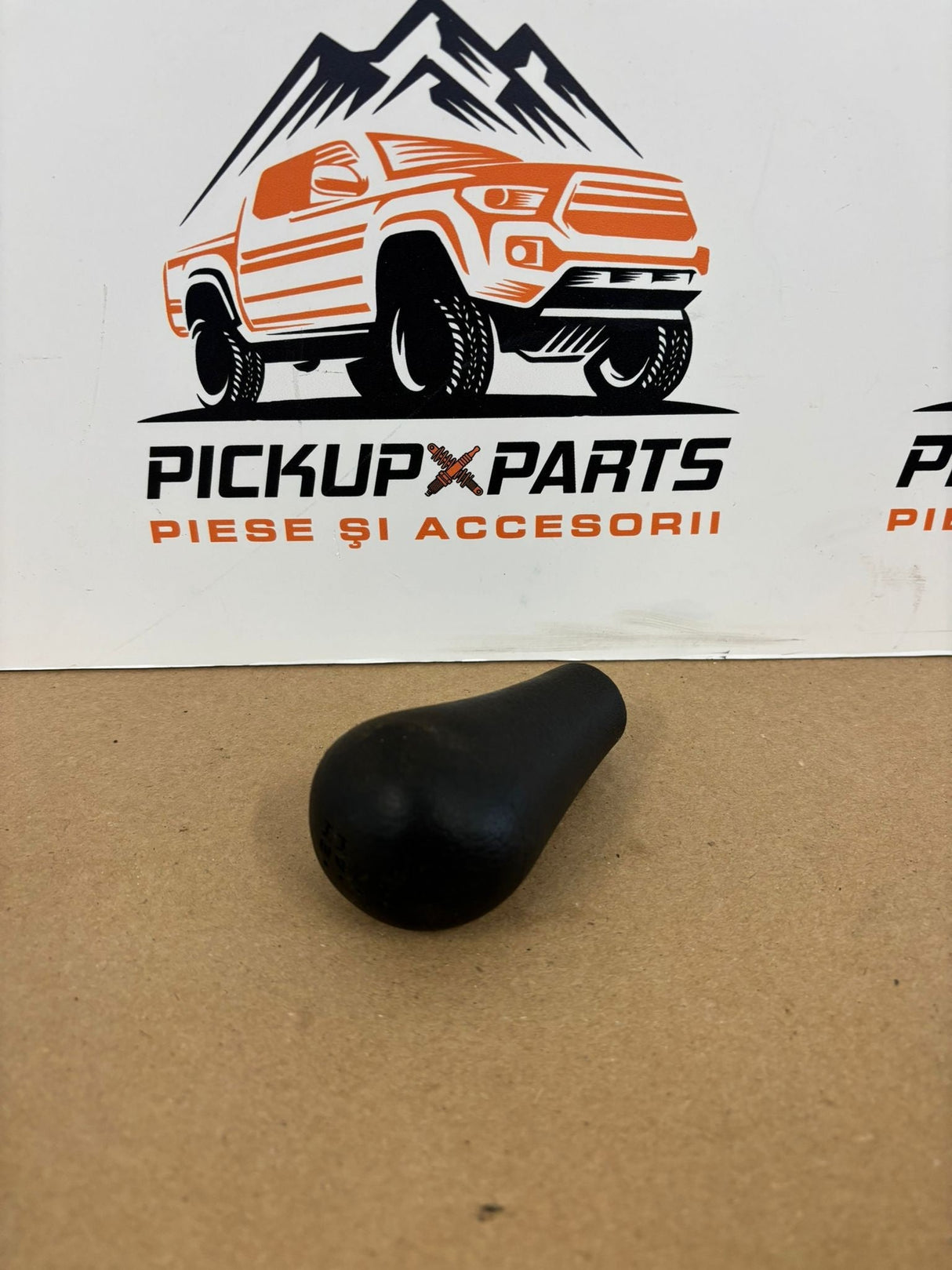 NUCA MANETA REDUCTOR NISSAN NAVARA D22 2001, 2002, 2003, 2004, 2005, 2006, 2007, 2008, 2009, 2010, 2011