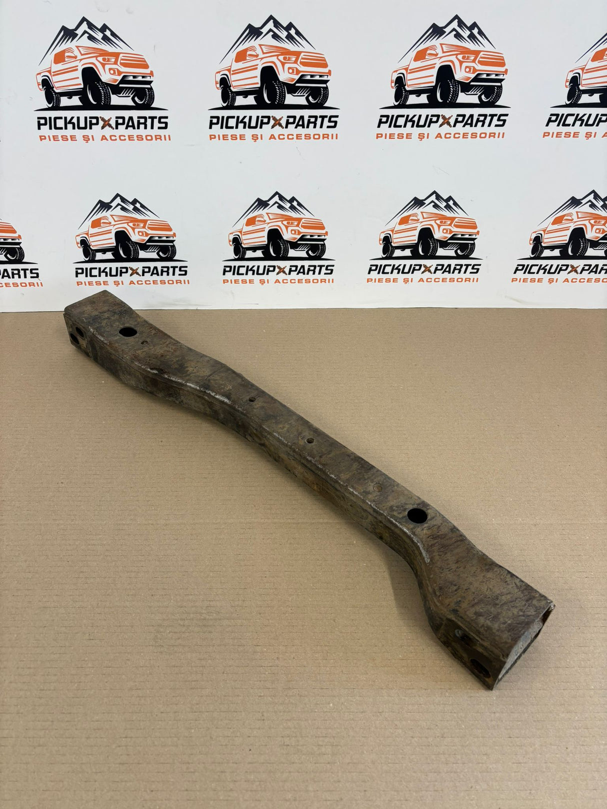 TRAVERSA SASIU NISSAN NAVARA D40 2005, 2006, 2007, 2008, 2009, 2010, 2011, 2012, 2013, 2014, 2015