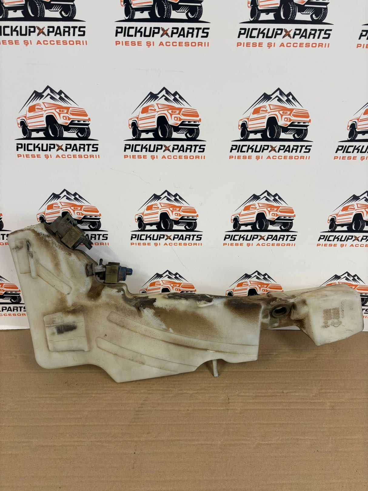 VAS SPALATOR PARBRIZ NISSAN NAVARA D40 2005, 2006, 2007, 2008, 2009, 2010, 2011, 2012, 2013, 2014, 2015