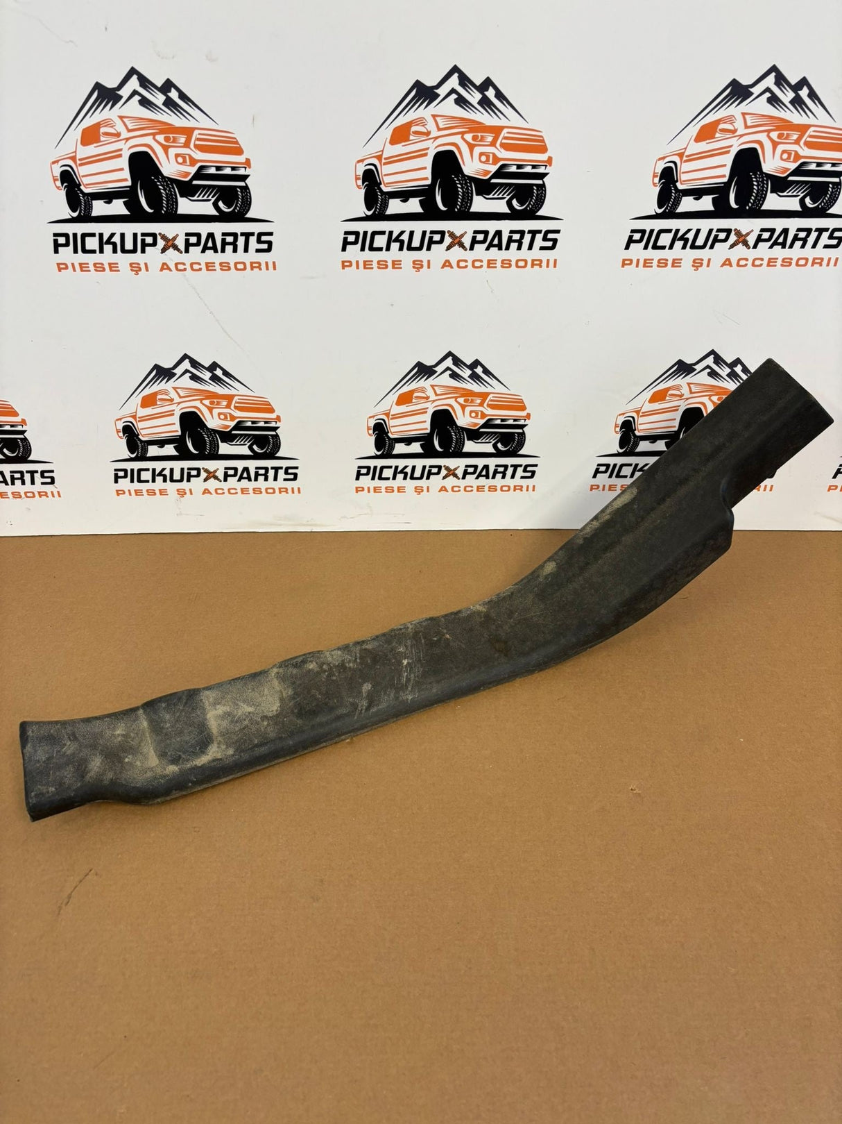 ORNAMENT PRAG SPATE NISSAN NAVARA D40 2005, 2006, 2007, 2008, 2009, 2010, 2011, 2012, 2013, 2014, 2015