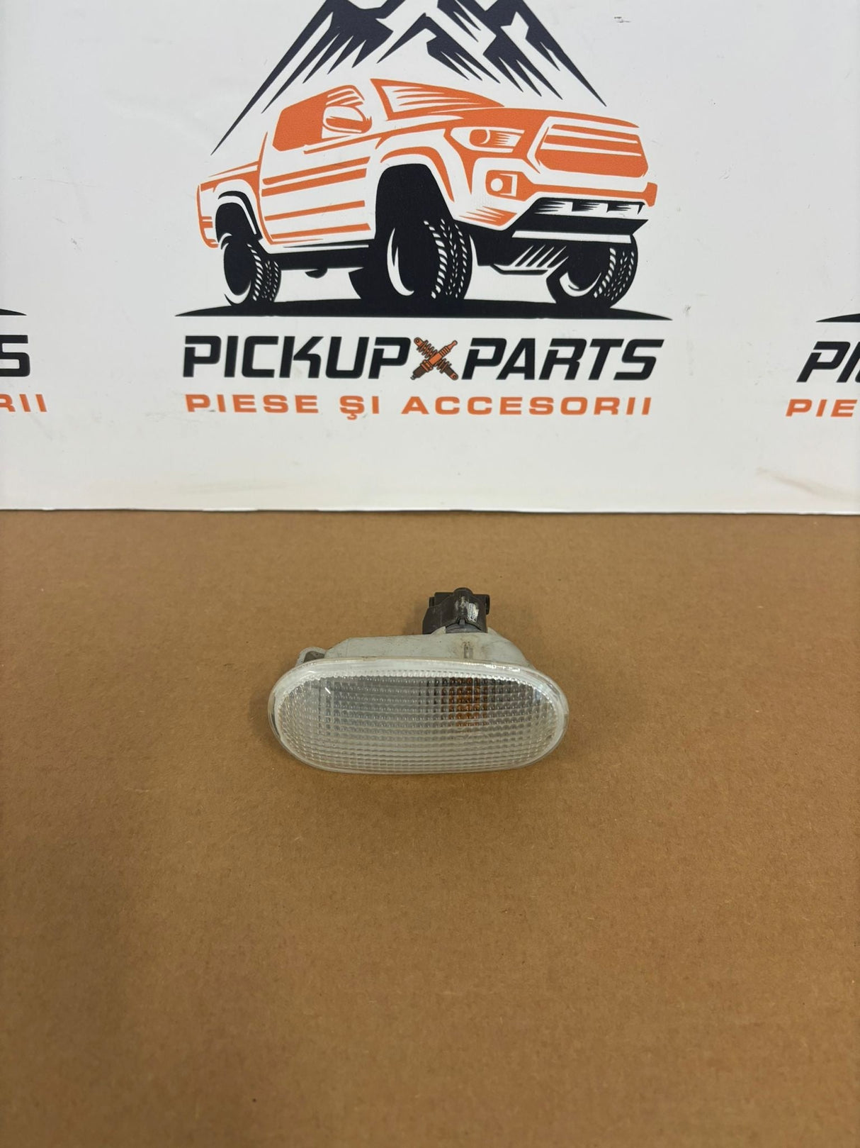 SEMNALIZARE ARIPA ALBA MITSUBISHI L200 2003, 2004, 2005, 2006