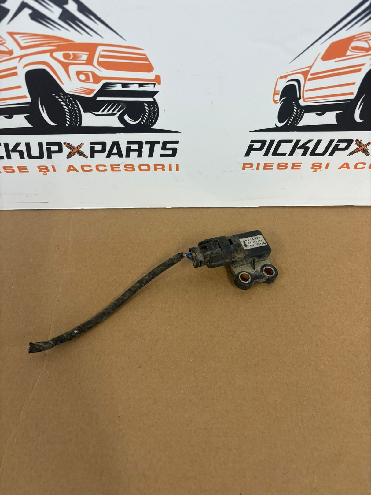 SENZOR IMPACT/AIRBAG MR475078 MITSUBISHI L200 1999, 2000, 2001, 2002, 2003, 2004, 2005, 2006