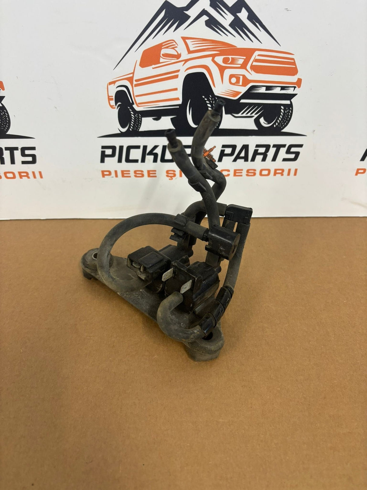 SUPAPE VACUM MITSUBISHI L200 1999, 2000, 2001, 2002, 2003, 2004, 2005, 2006