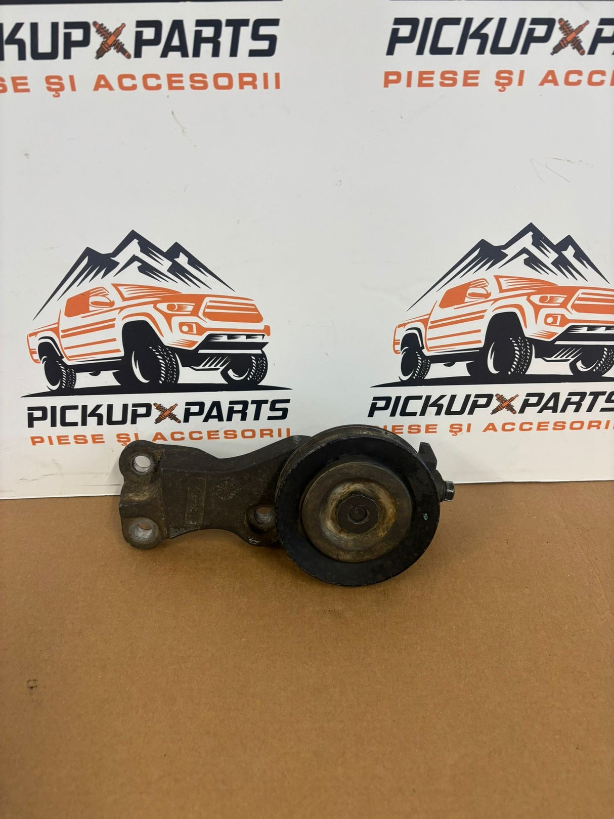 ROLA INTINZATOARE MITSUBISHI L200 1999, 2000, 2001, 2002, 2003, 2004, 2005, 2006