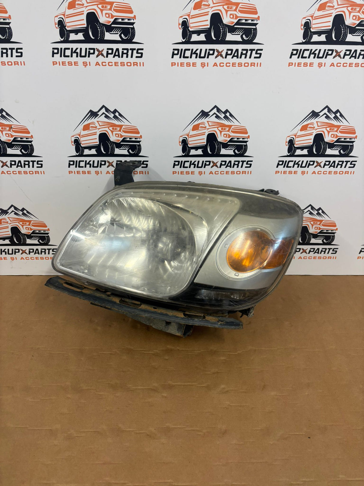 FAR STANGA/DREAPTA MAZDA BT-50 2006, 2007, 2008