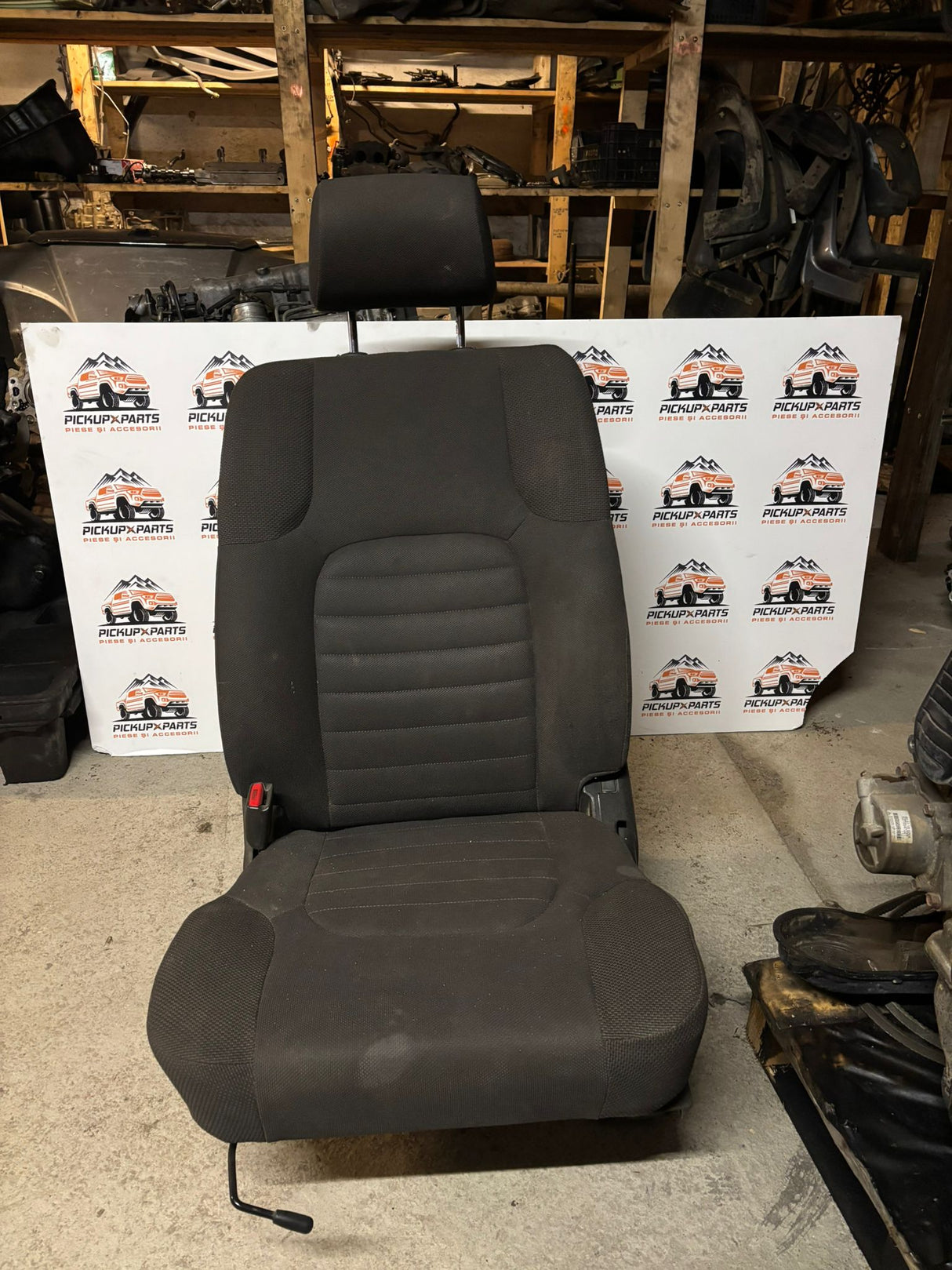 SCAUN FATA TEXTIL NISSAN NAVARA D40 2005, 2006, 2007, 2008, 2009, 2010, 2011, 2012, 2013, 2014, 2015
