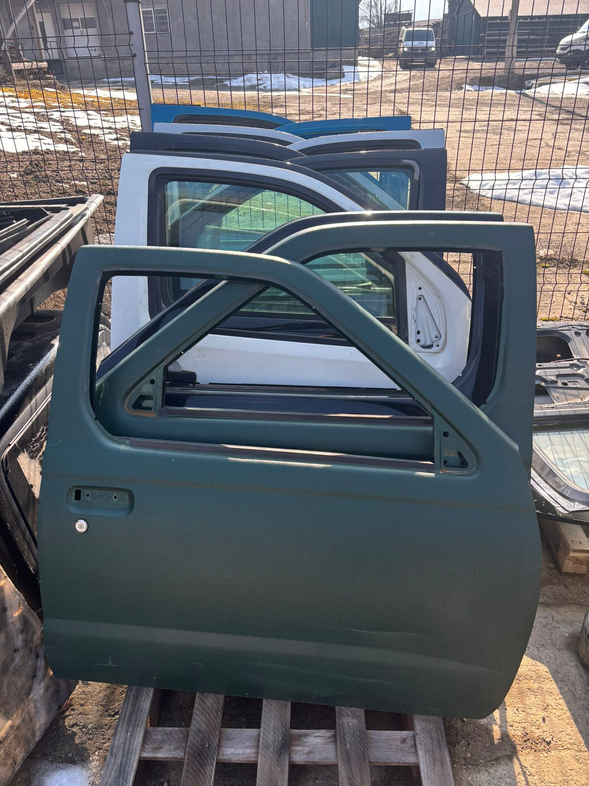 USA FATA NISSAN NAVARA D22 2001, 2002, 2003, 2004, 2005, 2006, 2007, 2008, 2009, 2010, 2011