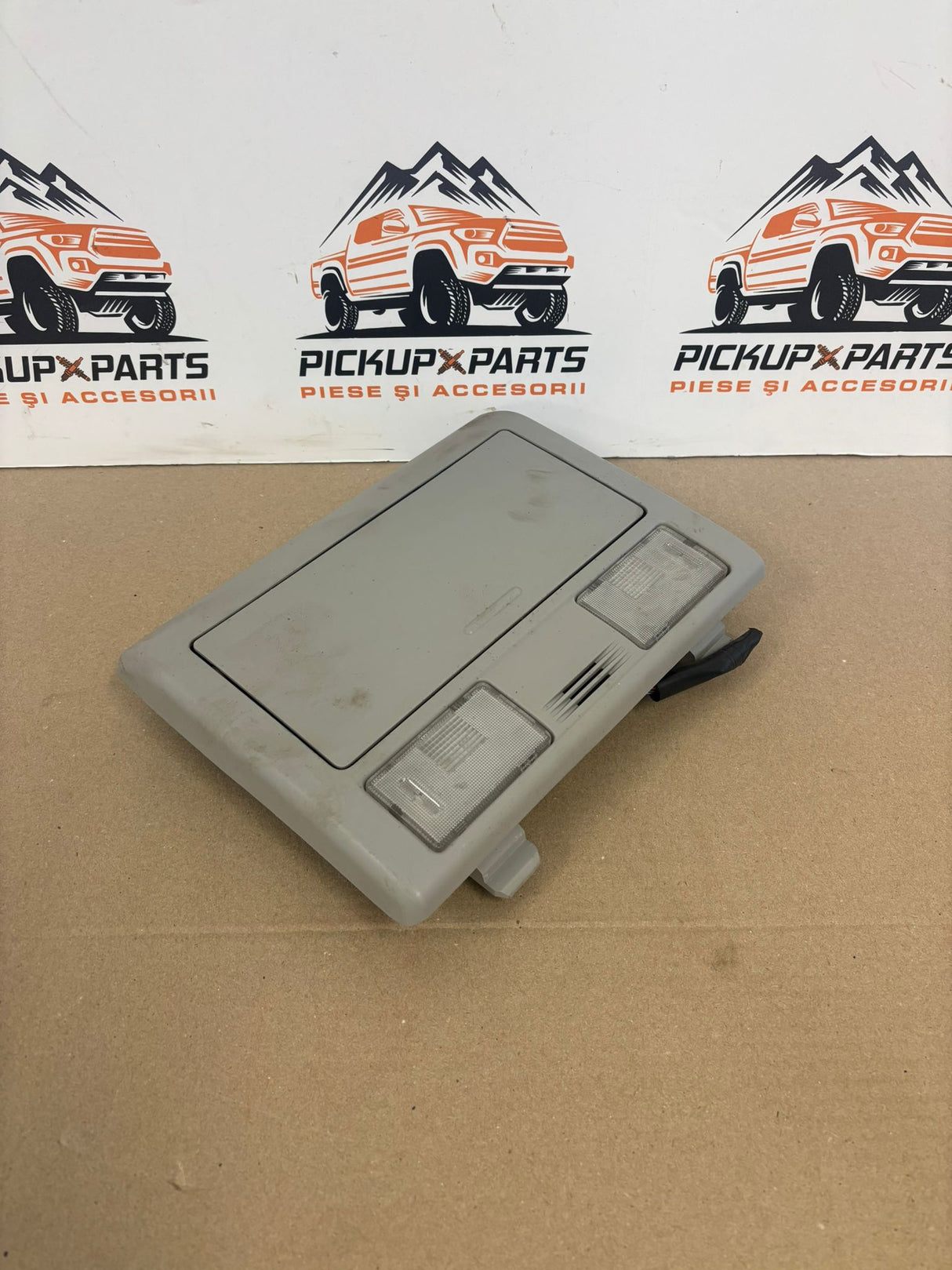 LAMPA PLAFON TOYOTA HILUX 2005, 2006, 2007, 2008, 2009, 2010, 2011, 2012, 2013, 2014, 2015
